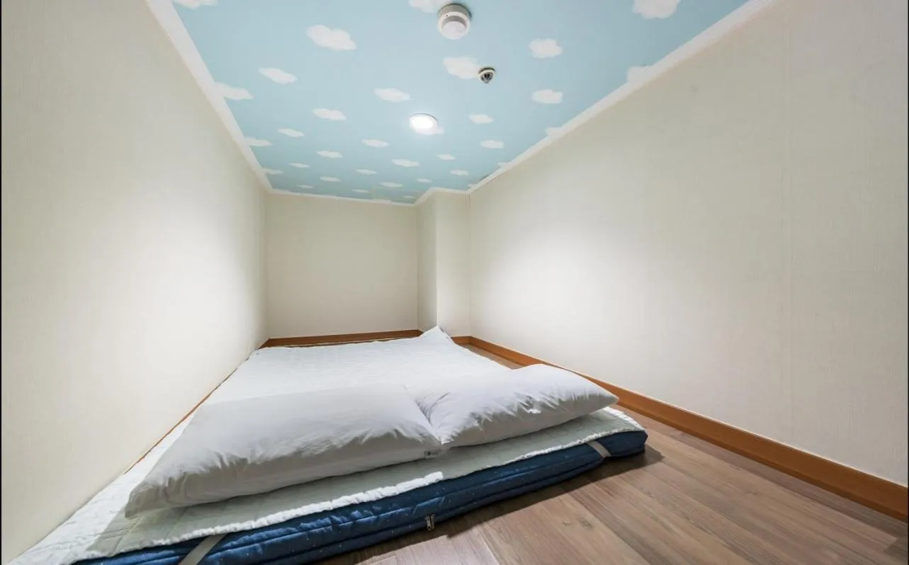 Bed in Dawoo Resortel