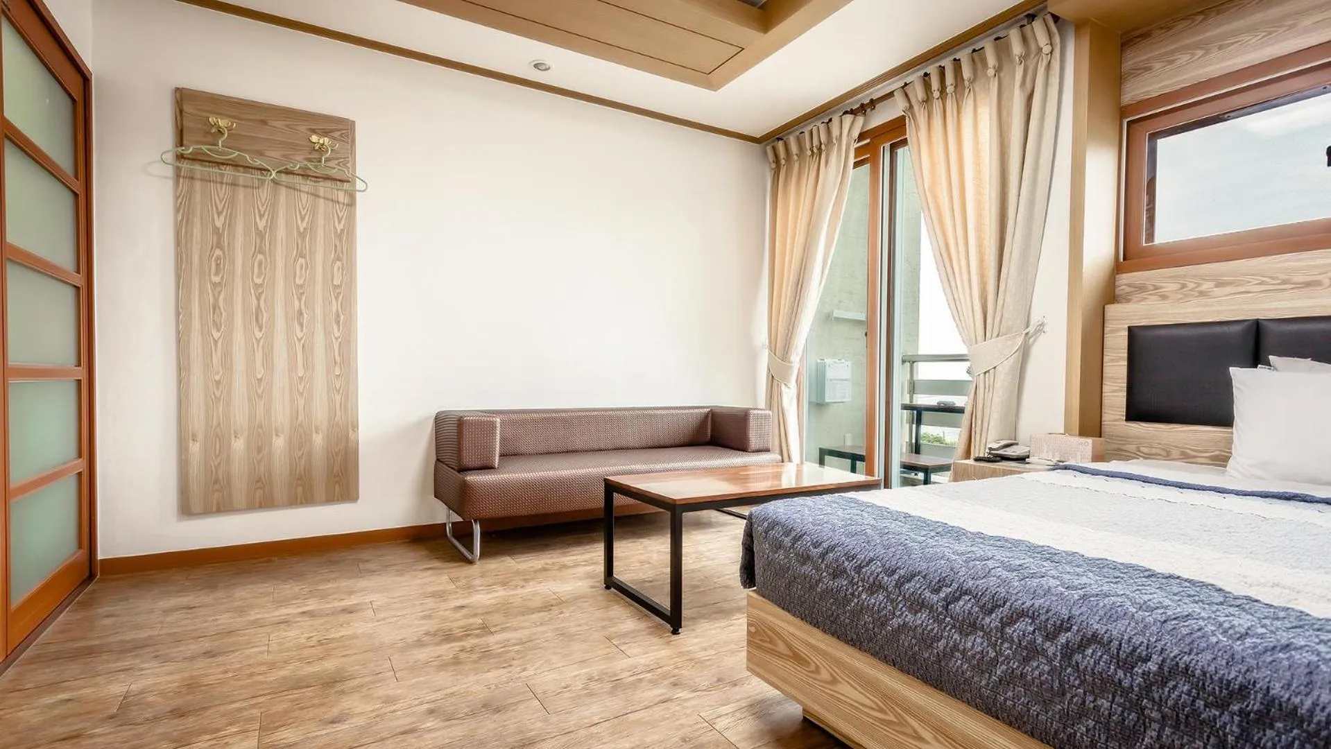 Bed in Dawoo Resortel