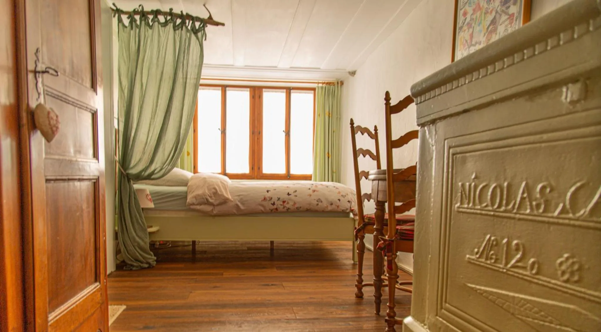 Bedroom, Bed in Au soleil de Gruyères chez Chantal