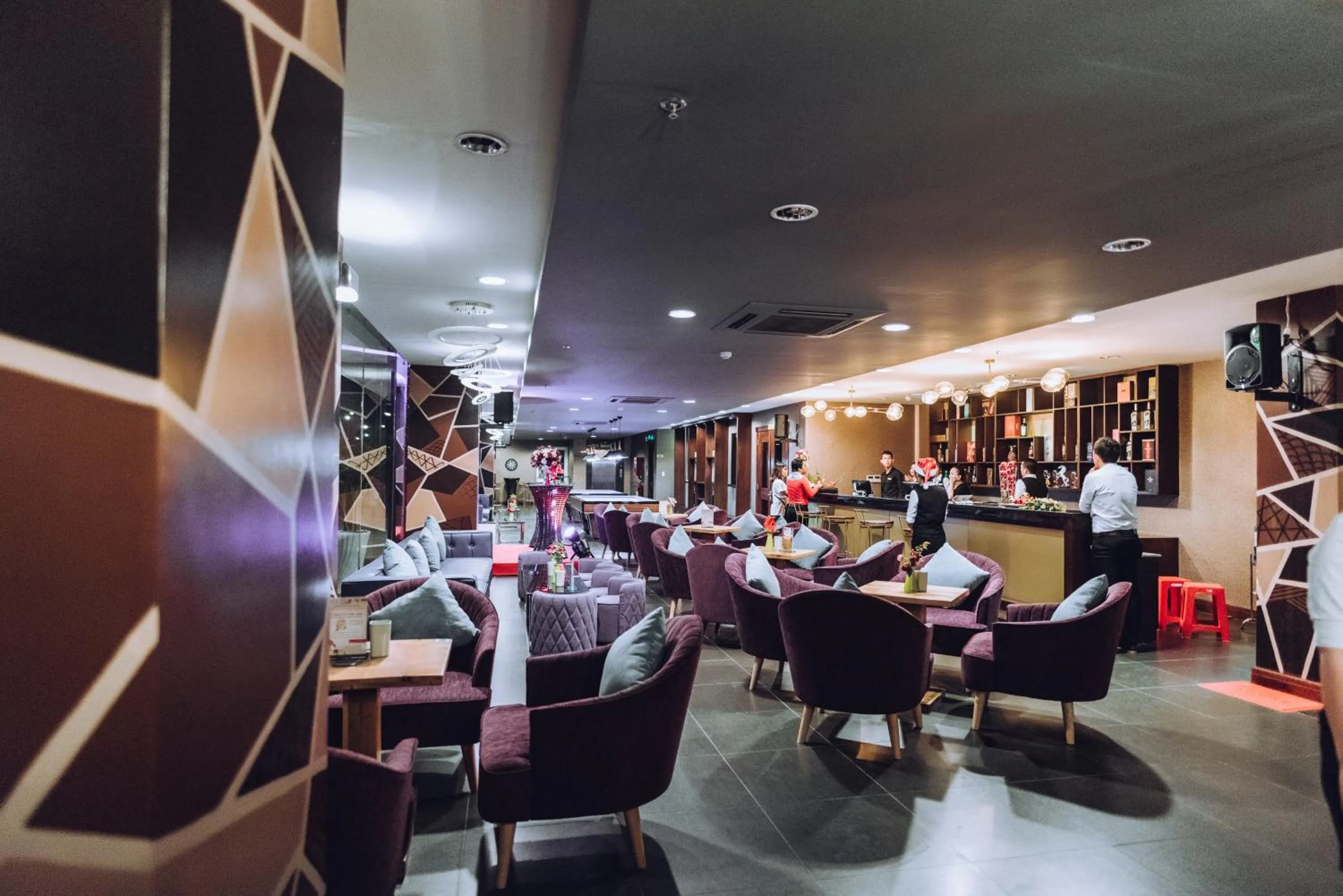 Evening entertainment in Sunrise Hotel