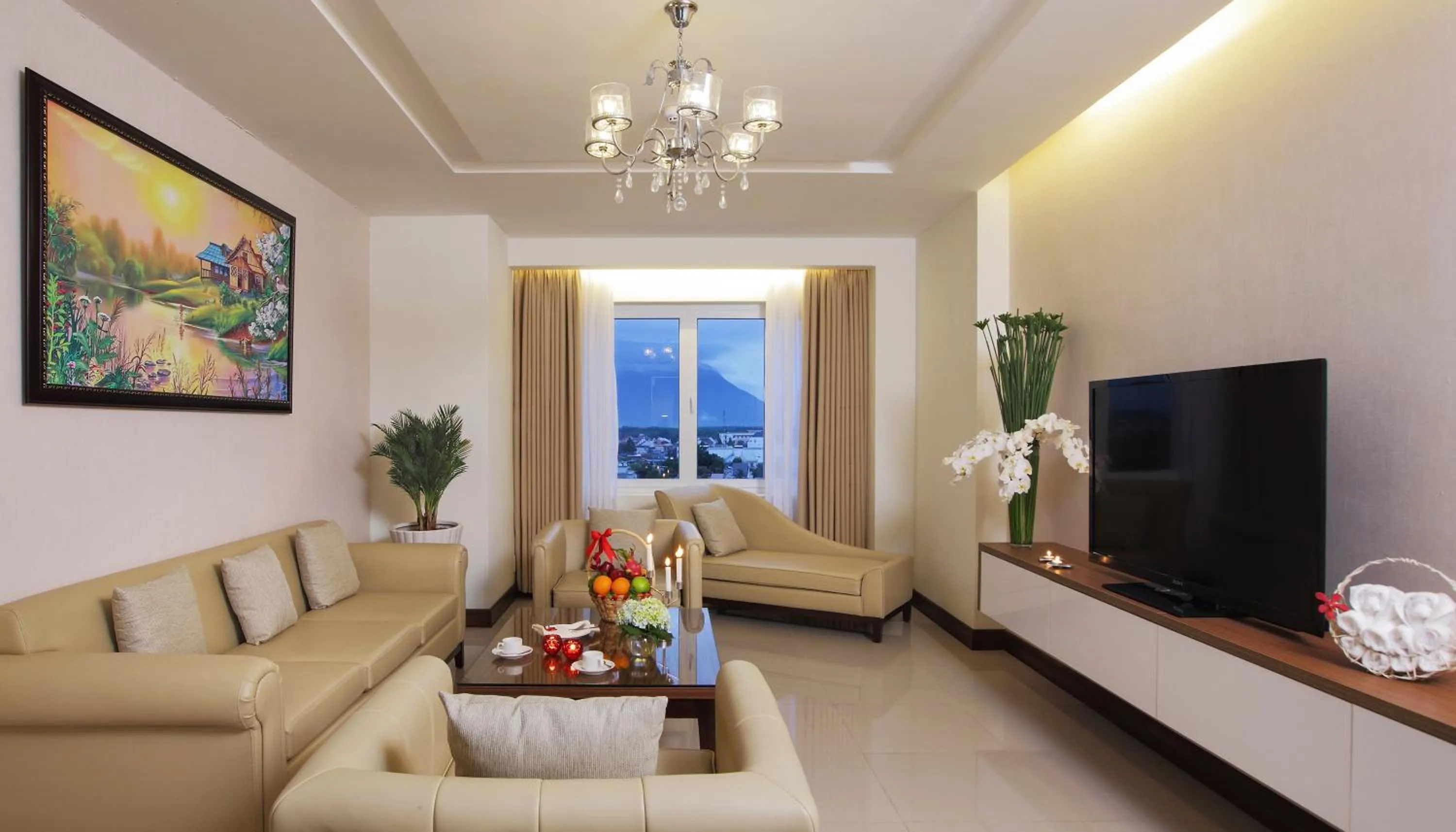 Living room in Sunrise Hotel