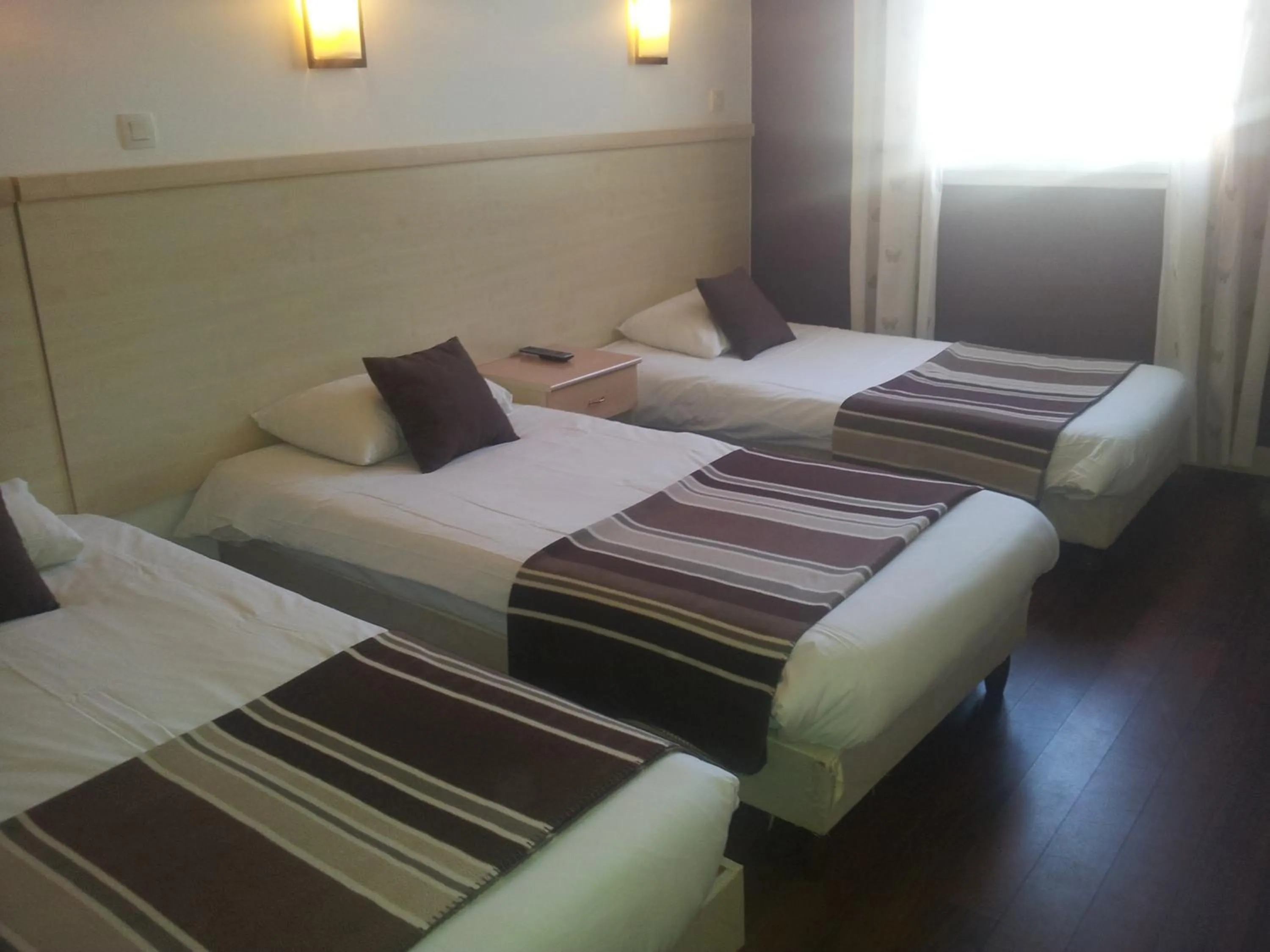 Bed in Hôtel Du Midi