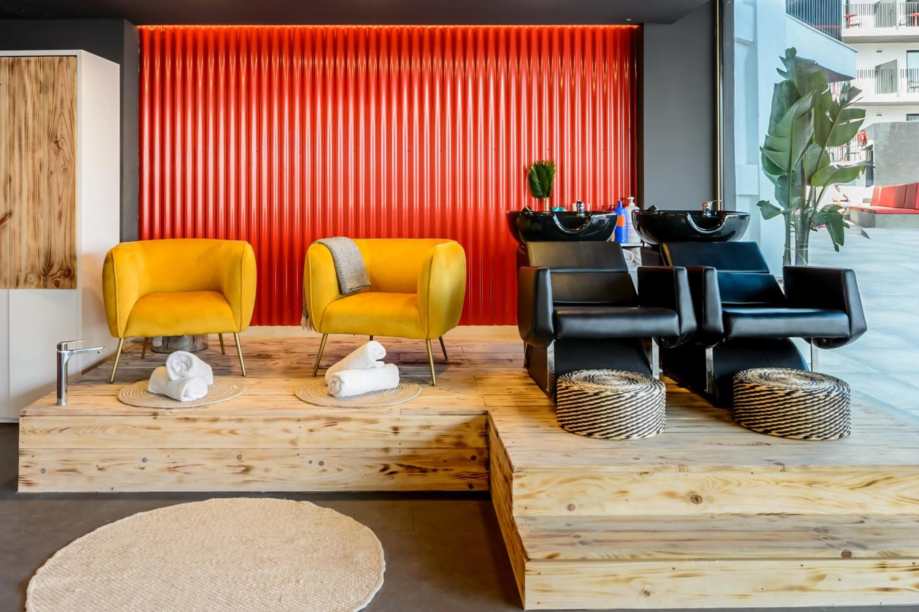 hair dresser in Hotel Vibra District - Adults Only