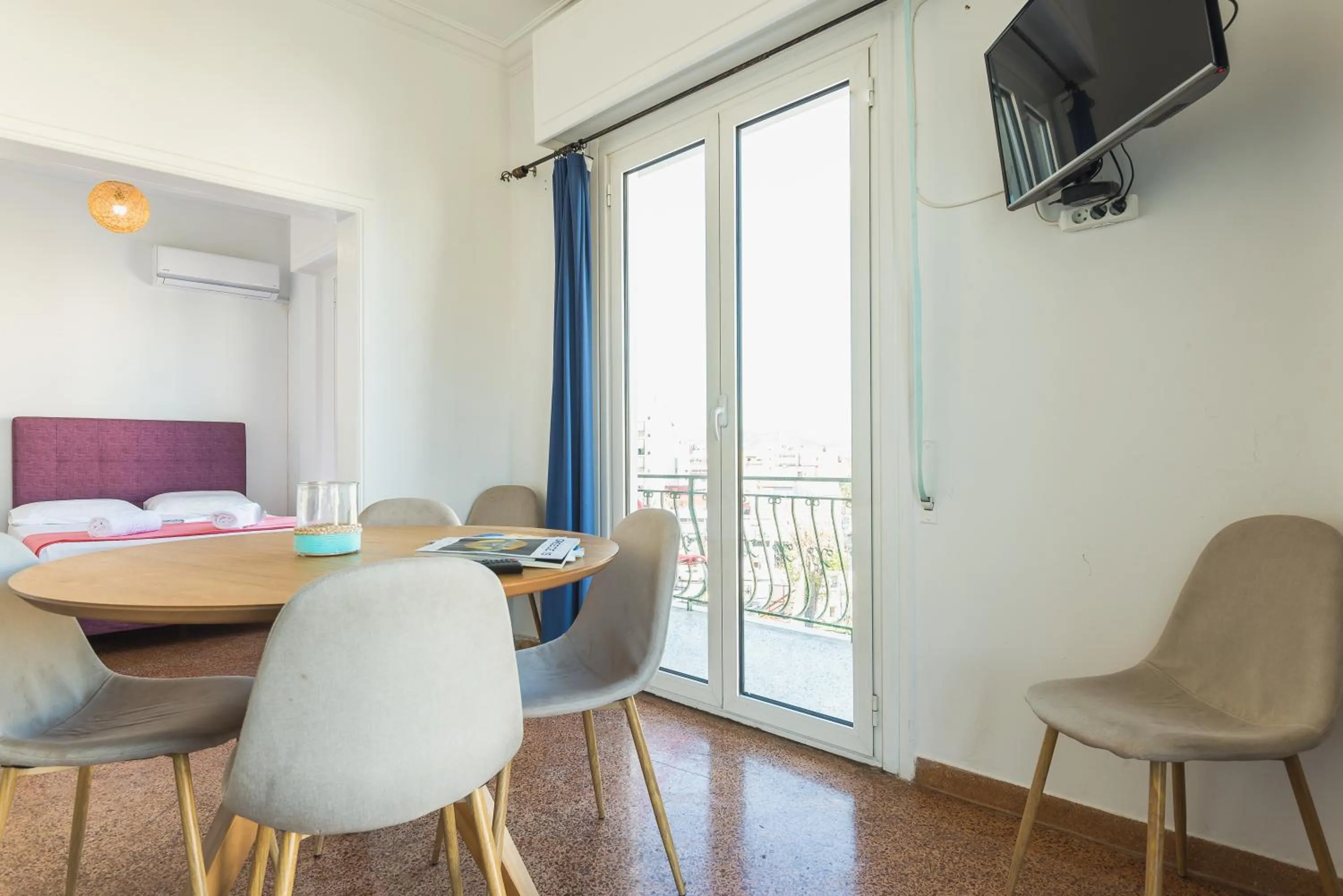 Super Paradise Apartments