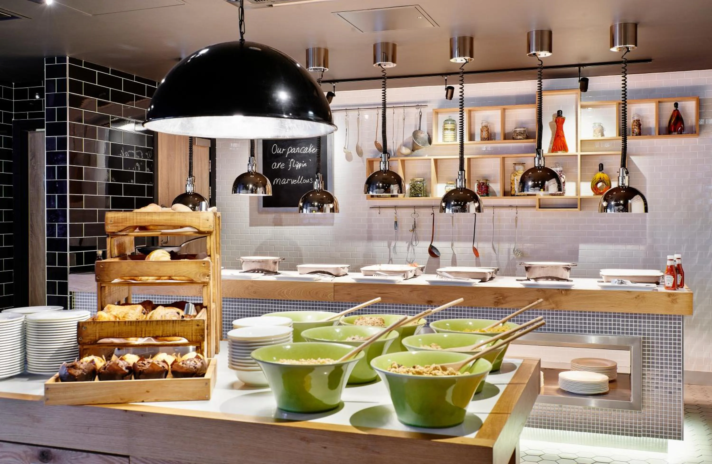 Breakfast in Holiday Inn London Brentford Lock by IHG