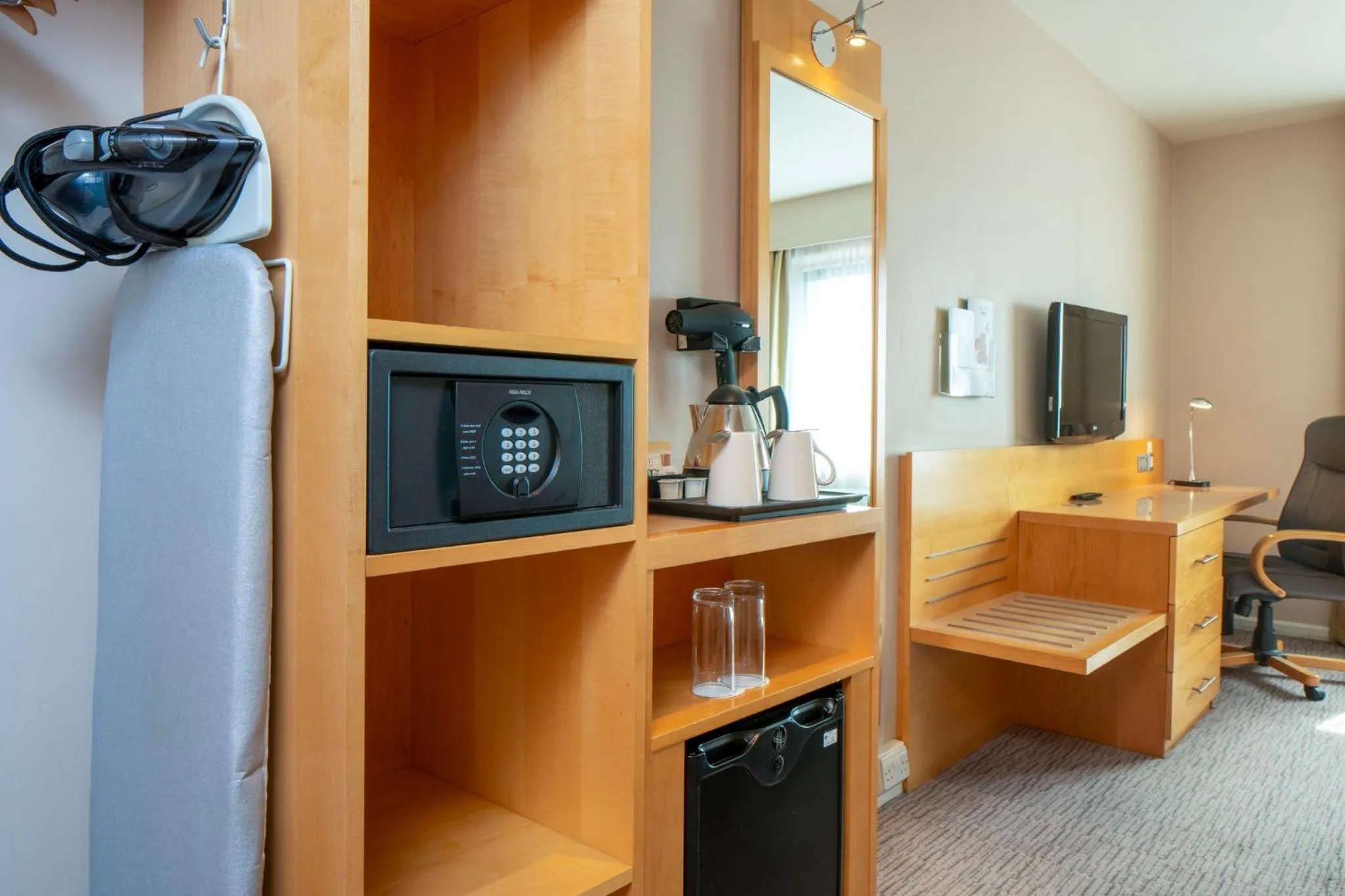 Photo of the whole room in Holiday Inn London Brentford Lock by IHG