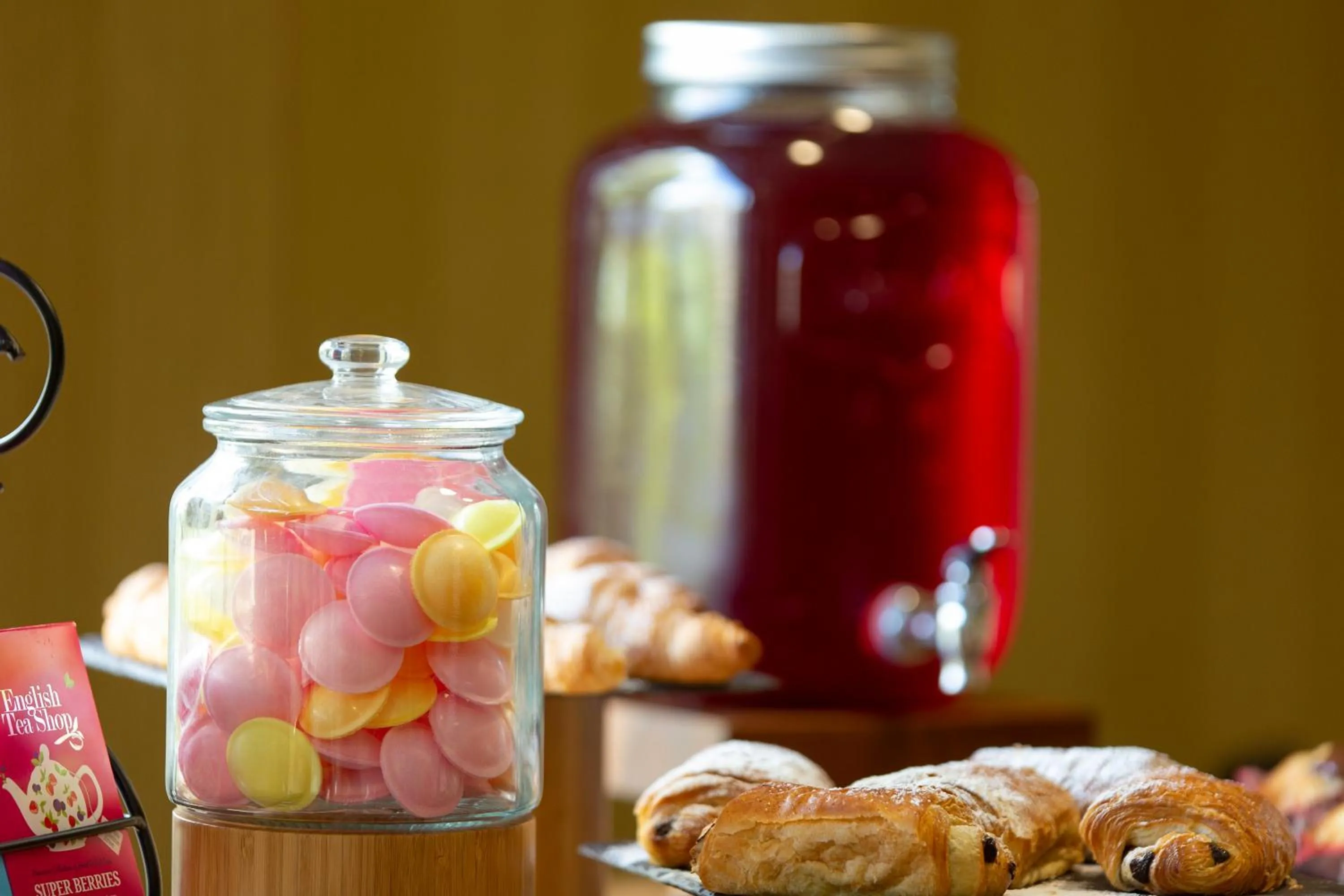 Meeting/conference room in Holiday Inn London Brentford Lock by IHG