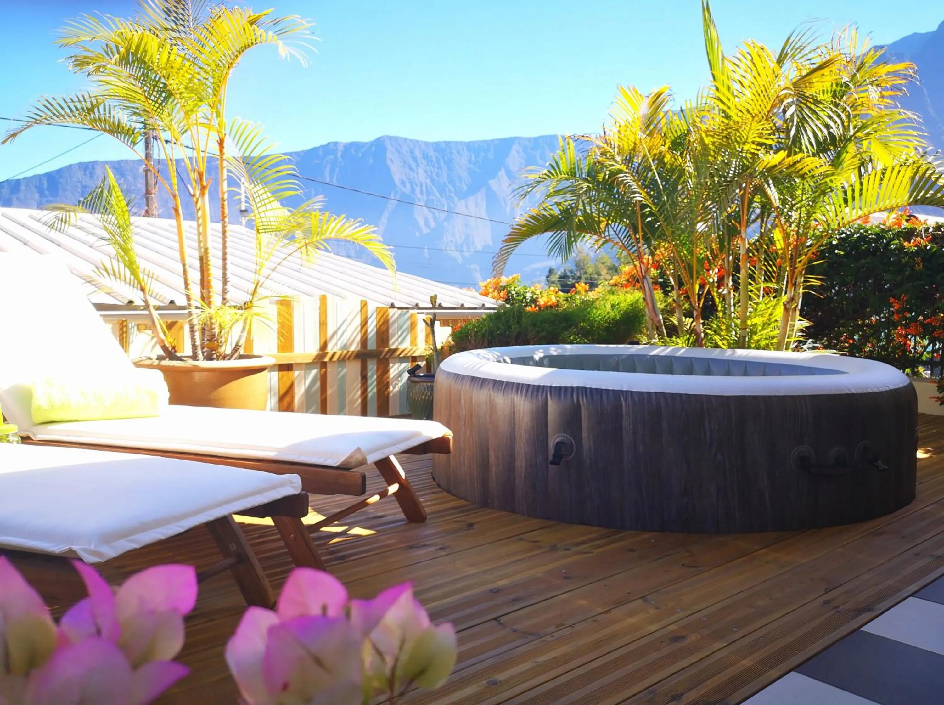 Hot Tub in Case Nyala