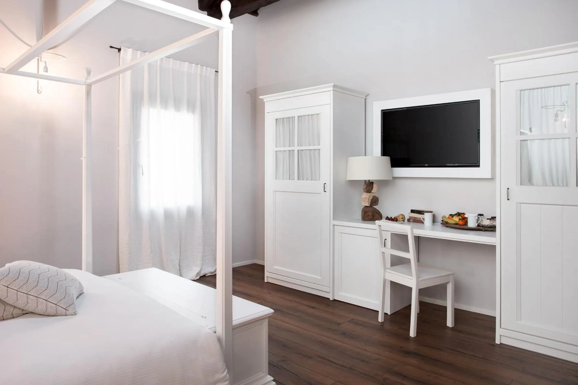 Photo of the whole room, Bed in Ca' Ciaran