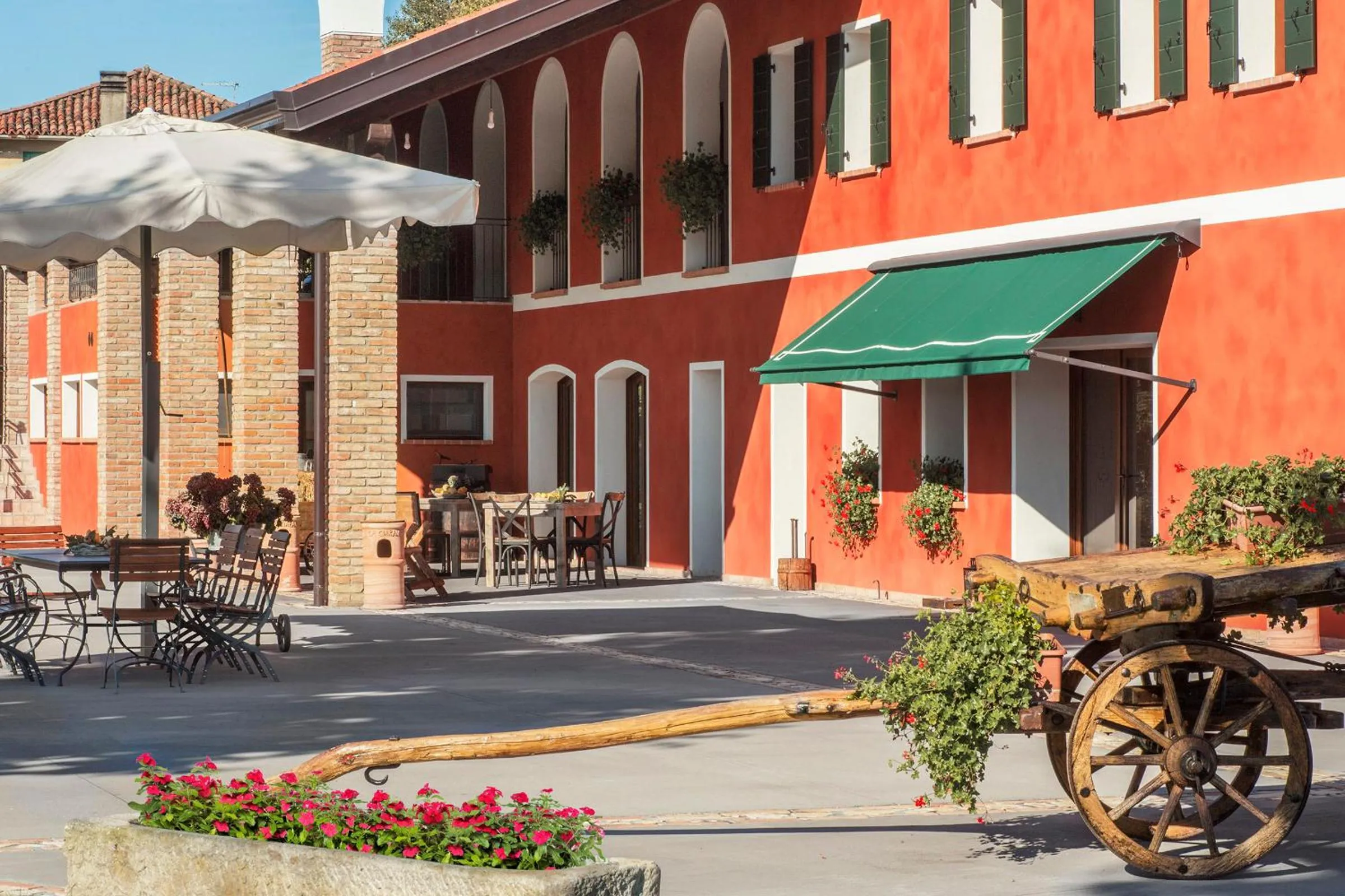 Property building in Ca' Ciaran