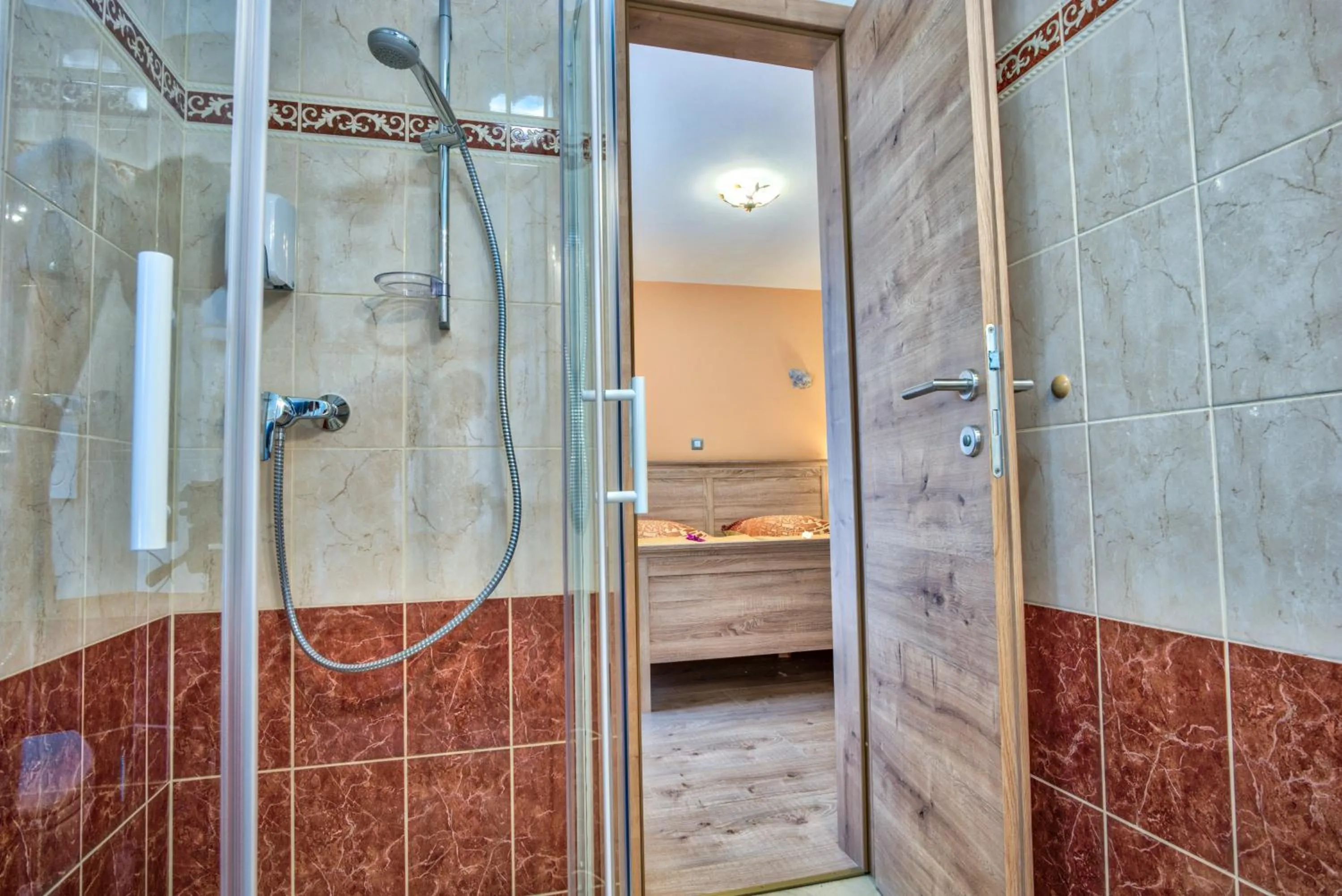 Bathroom in Hiša Linhart, Hotel & Restaurant