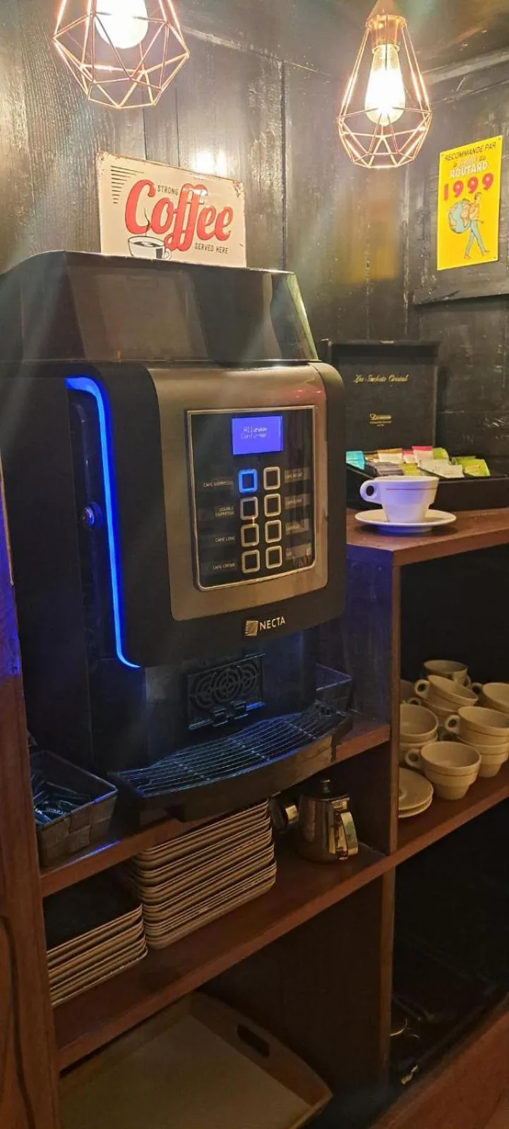 Breakfast in Hôtel de Bretagne Dol centre ville - Hotel et Restaurant