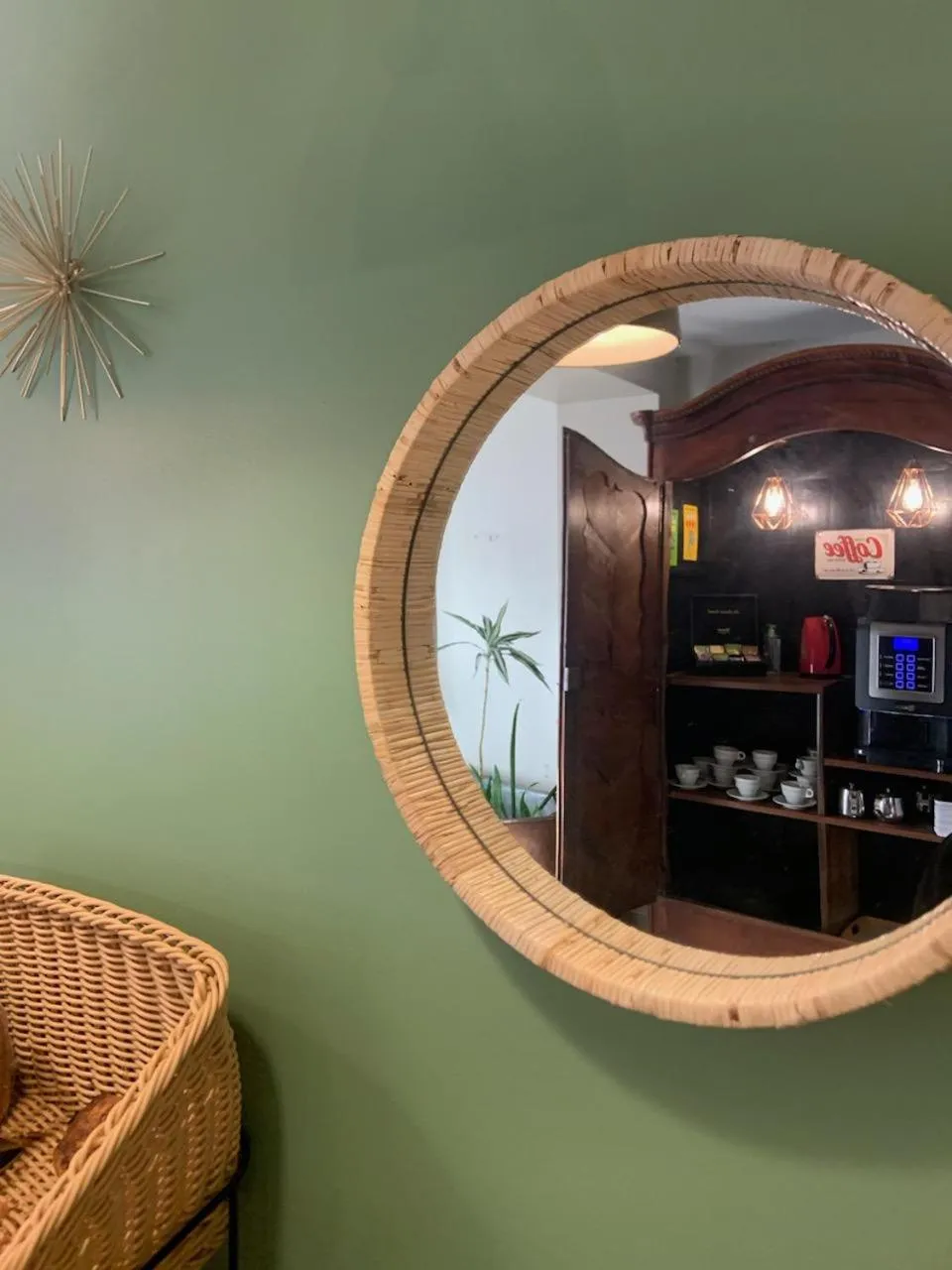 Breakfast in Hôtel de Bretagne Dol centre ville - Hotel et Restaurant