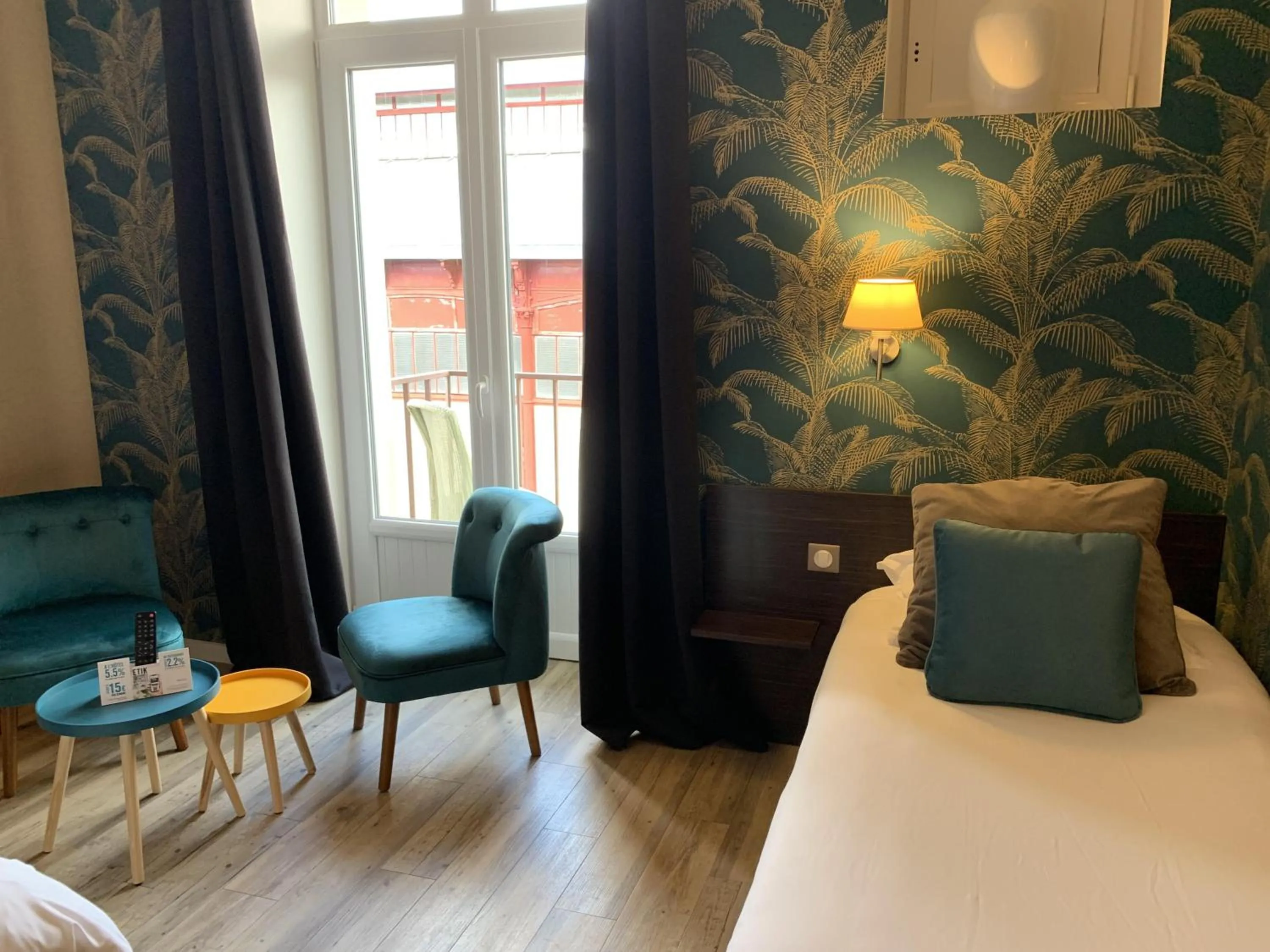 Photo of the whole room, Bed in Hôtel de Bretagne Dol centre ville - Hotel et Restaurant