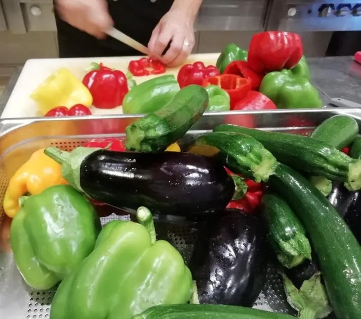 Food in Hôtel de Bretagne Dol centre ville - Hotel et Restaurant