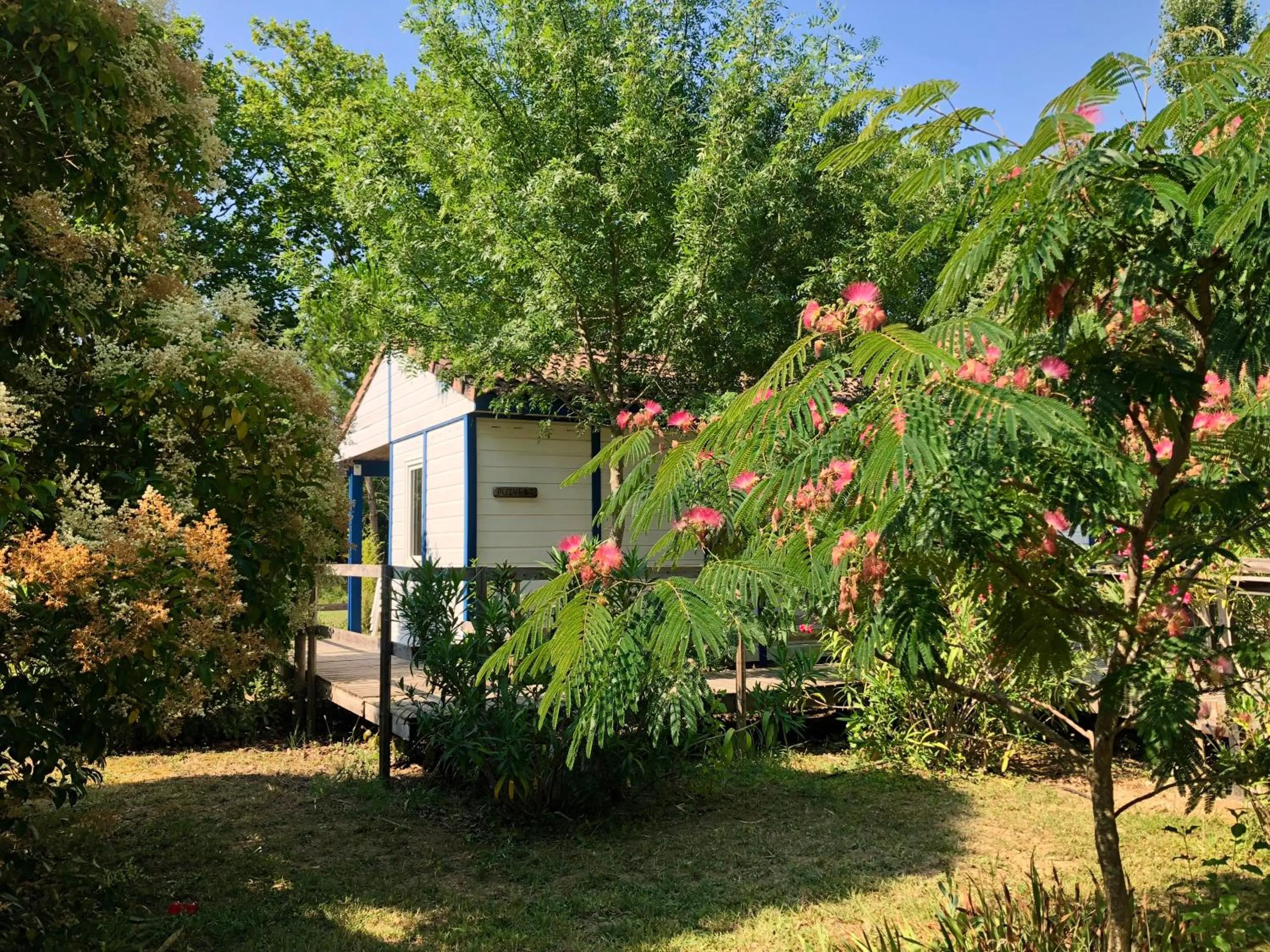 Day in Bungalows & Rooms - Gît'Ôstal