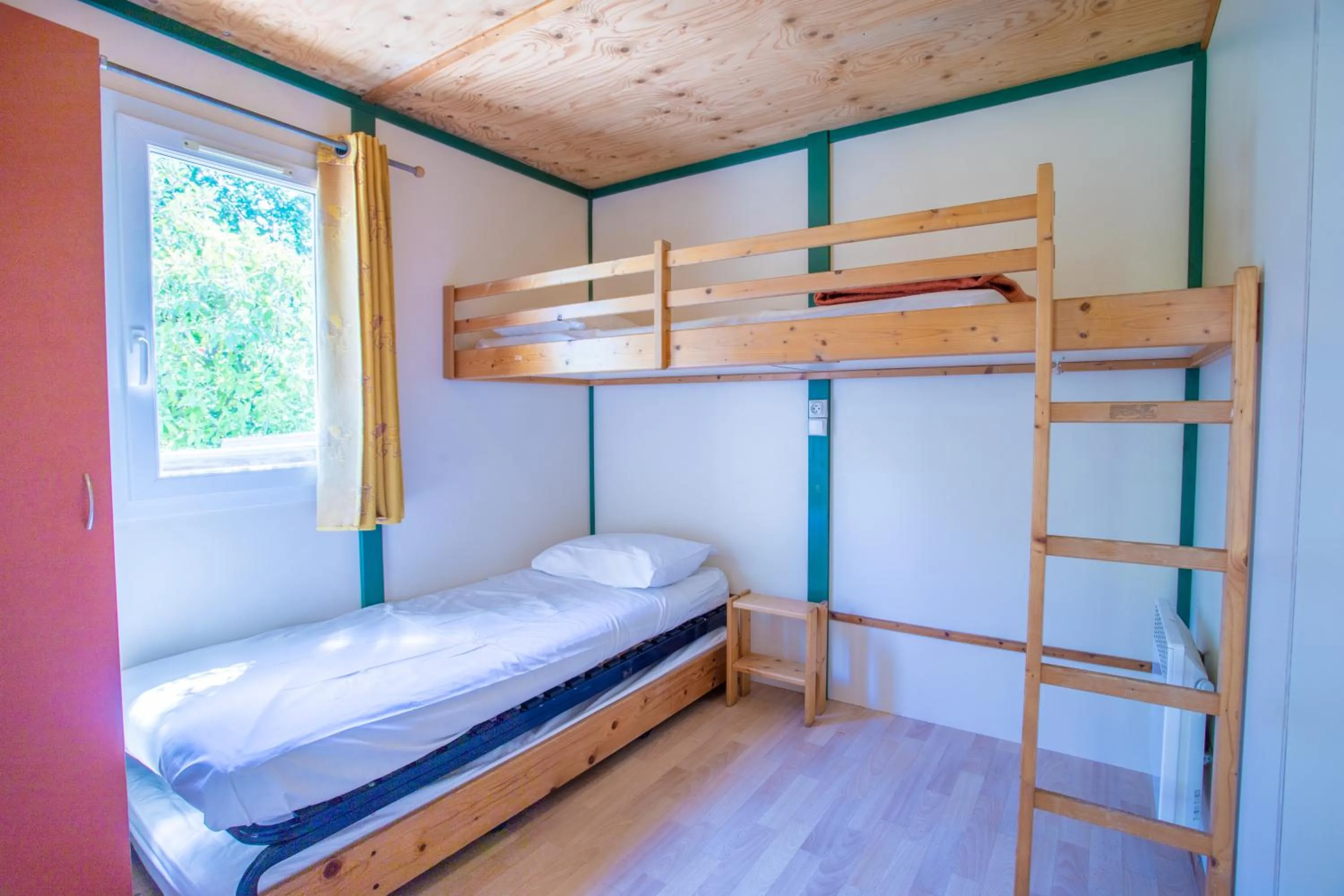 Bed in Bungalows & Rooms - Gît'Ôstal