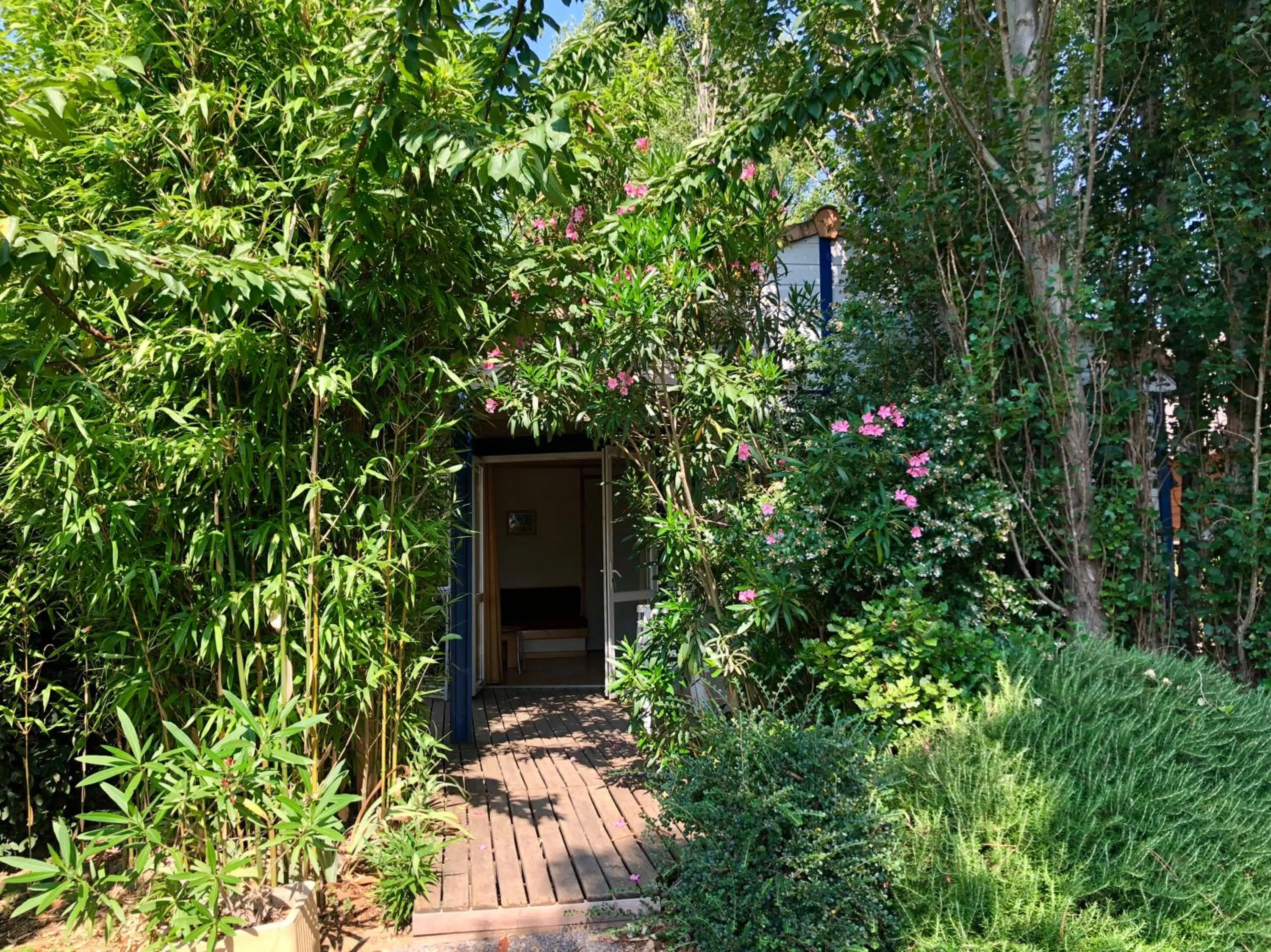 Patio in Bungalows & Rooms - Gît'Ôstal