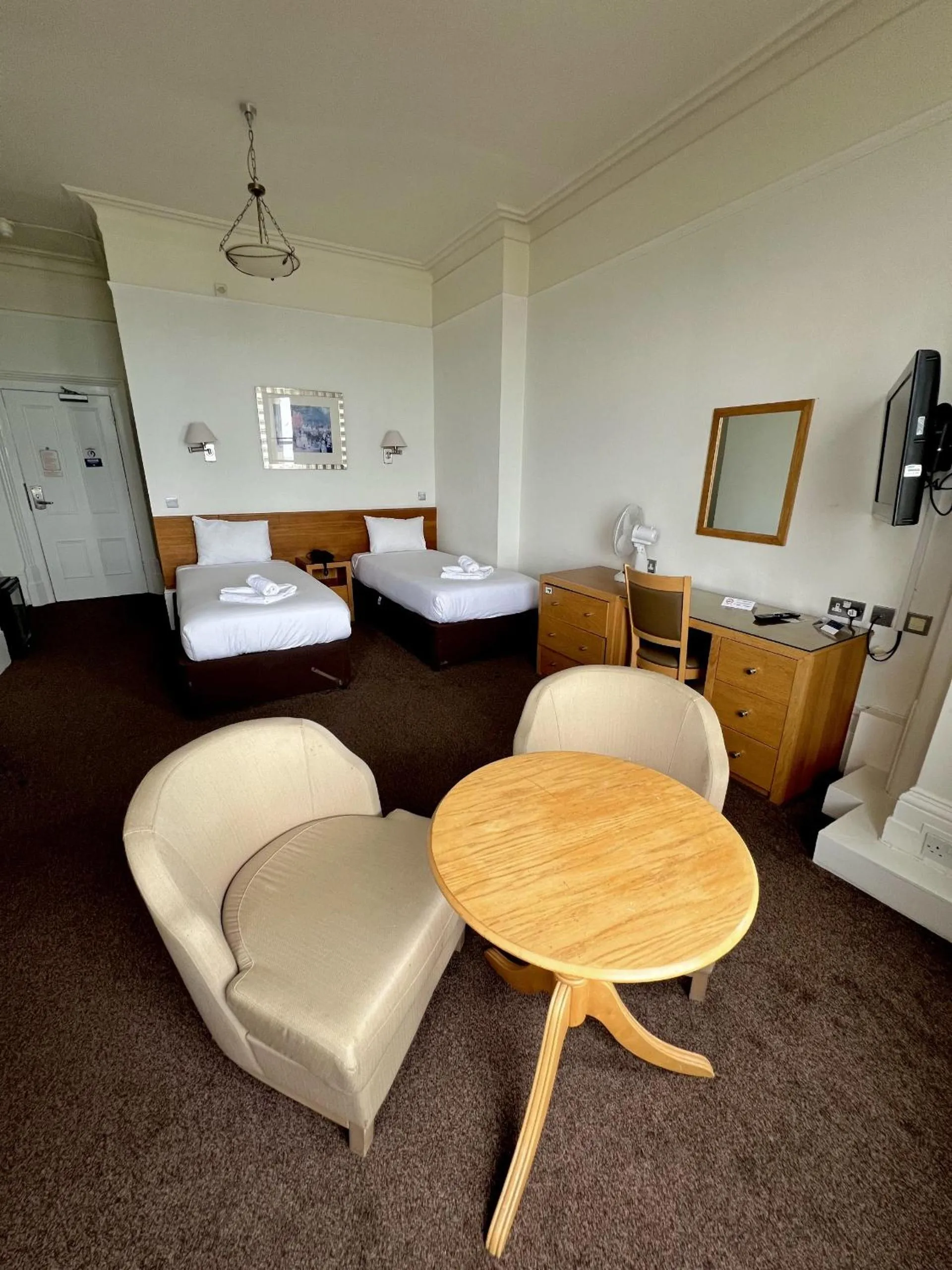 Bed in Cavendish Hotel