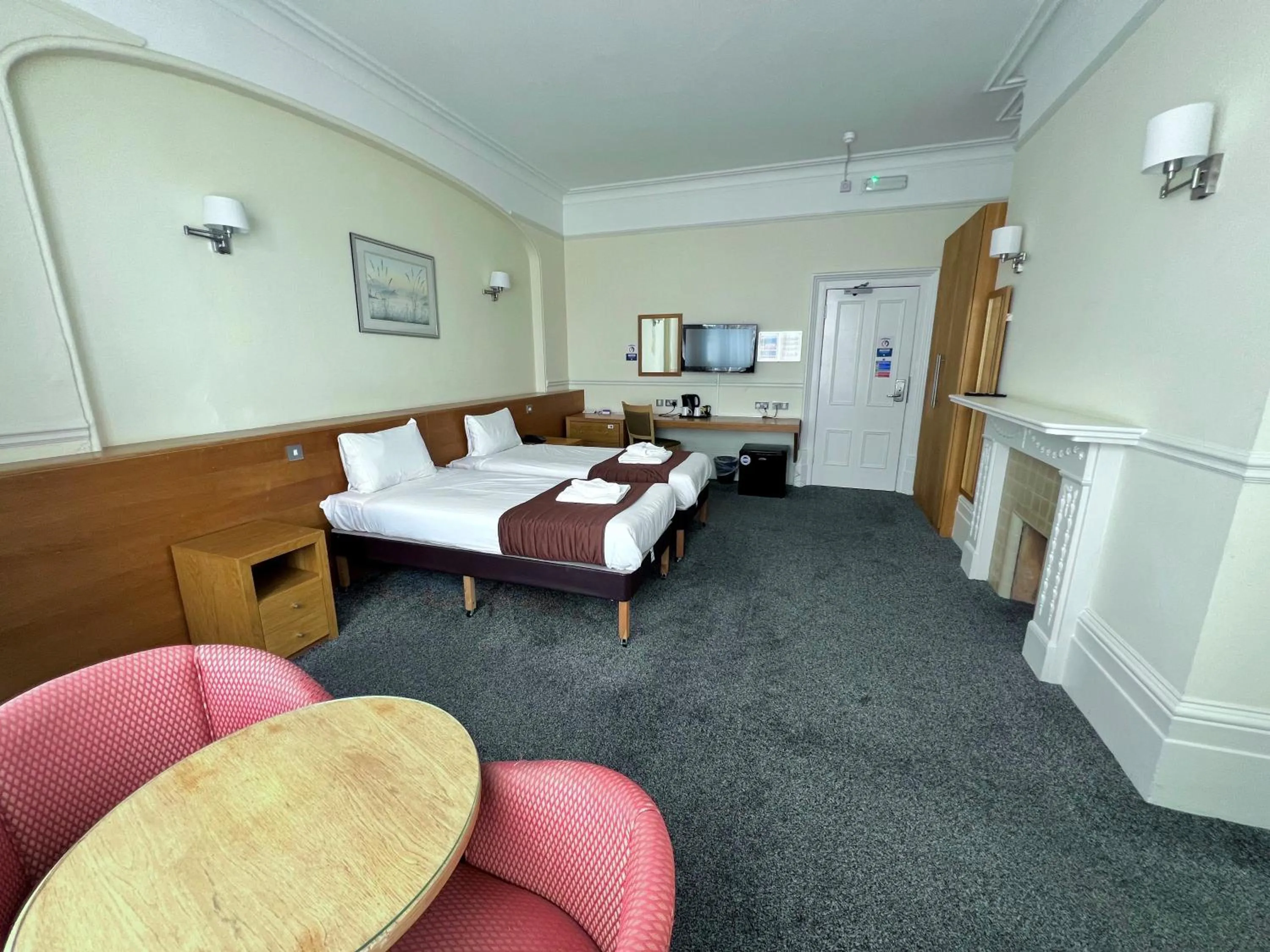 Bed in Cavendish Hotel