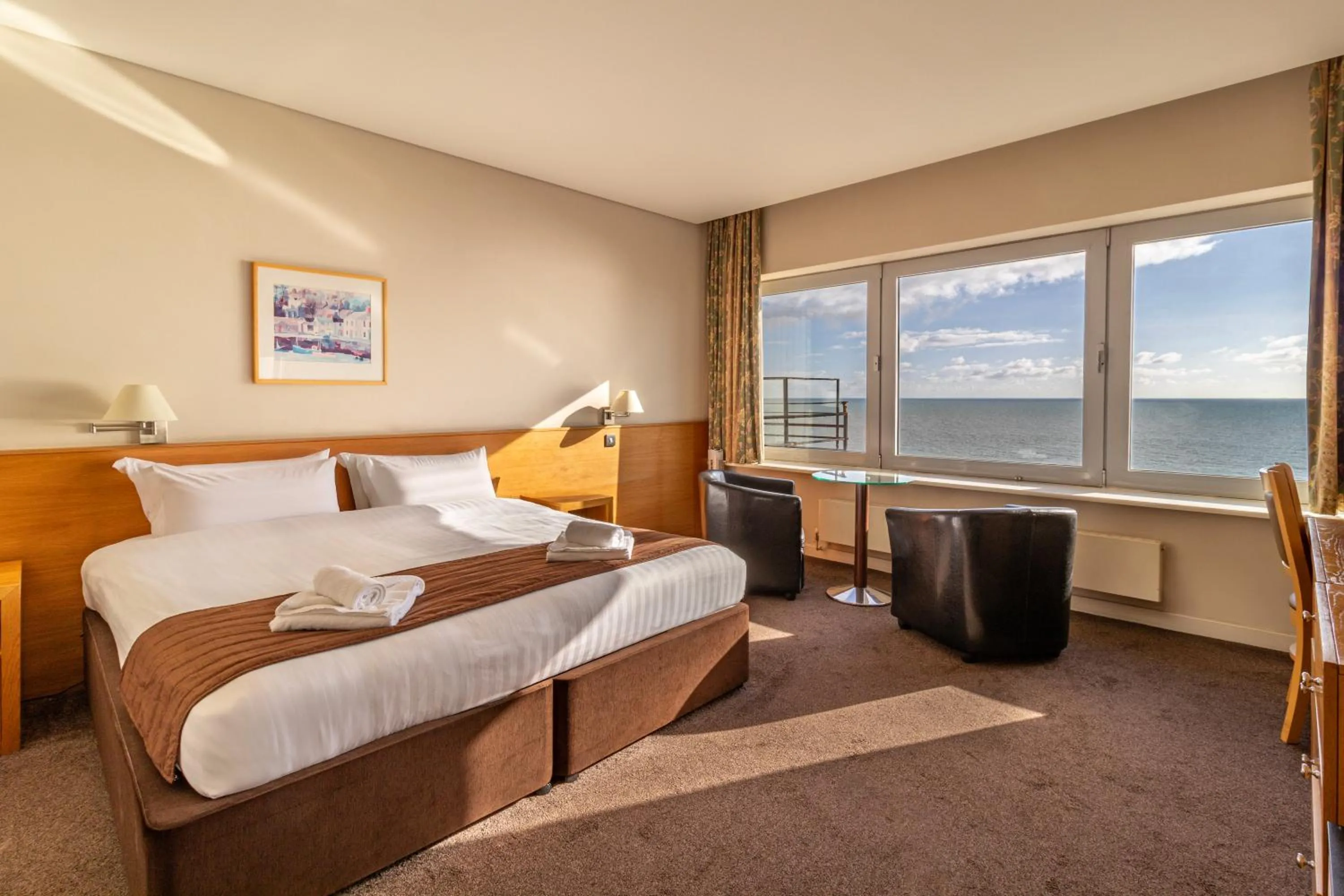 Bedroom, Bed in Cavendish Hotel