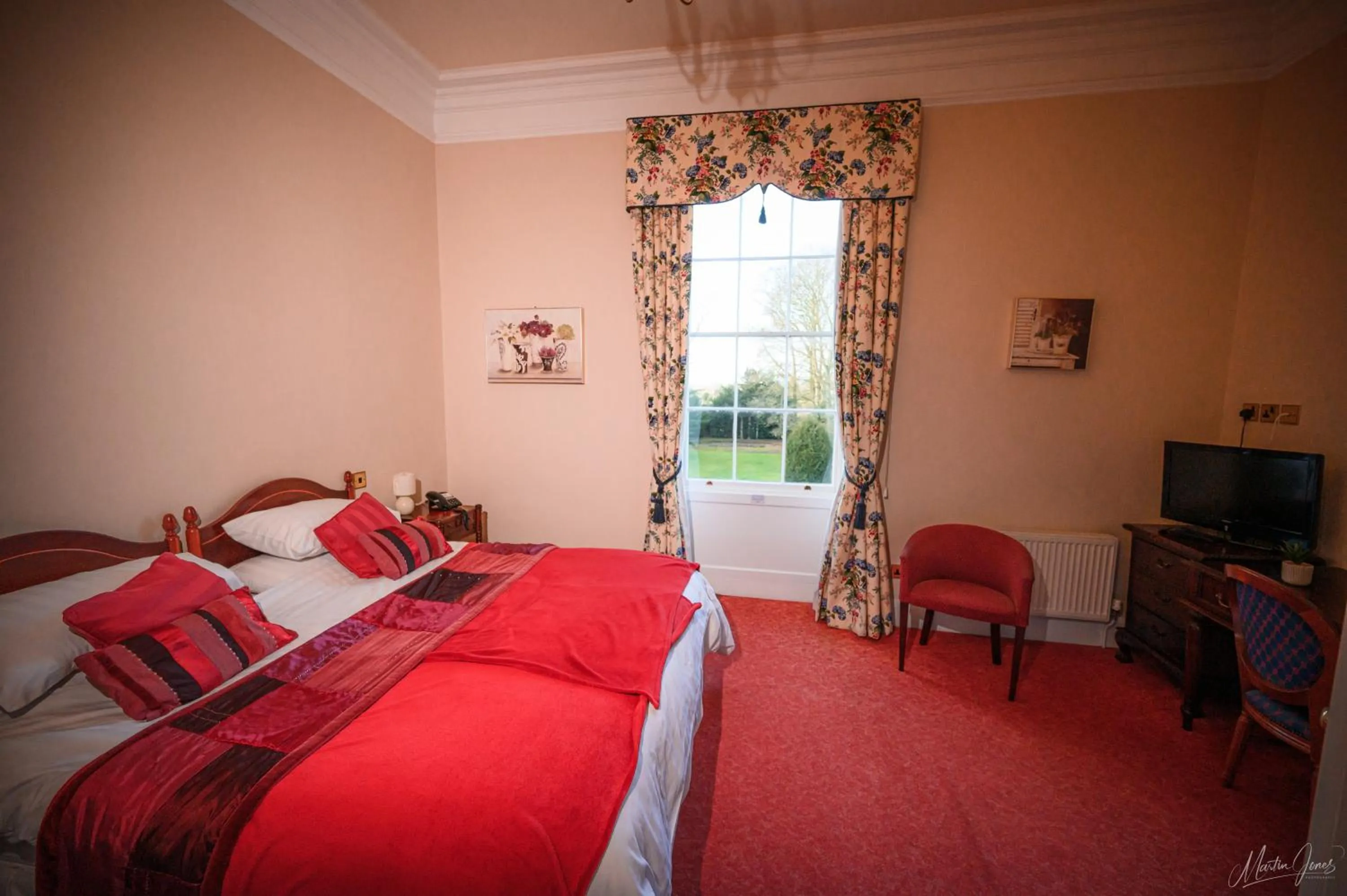 Photo of the whole room, Bed in Old Rectory