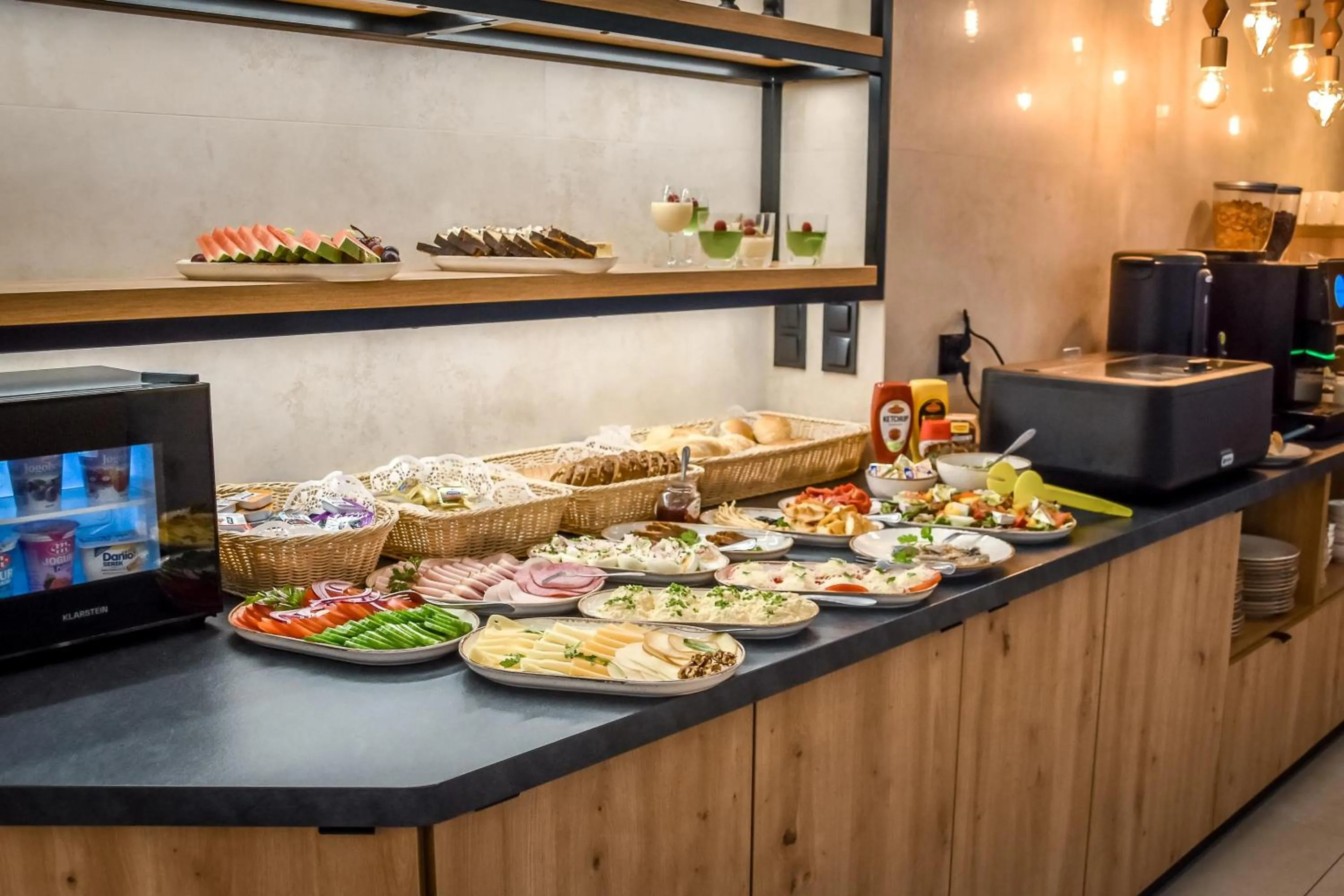 Buffet breakfast in Willa u Anusia Jacuzzi & Sauna