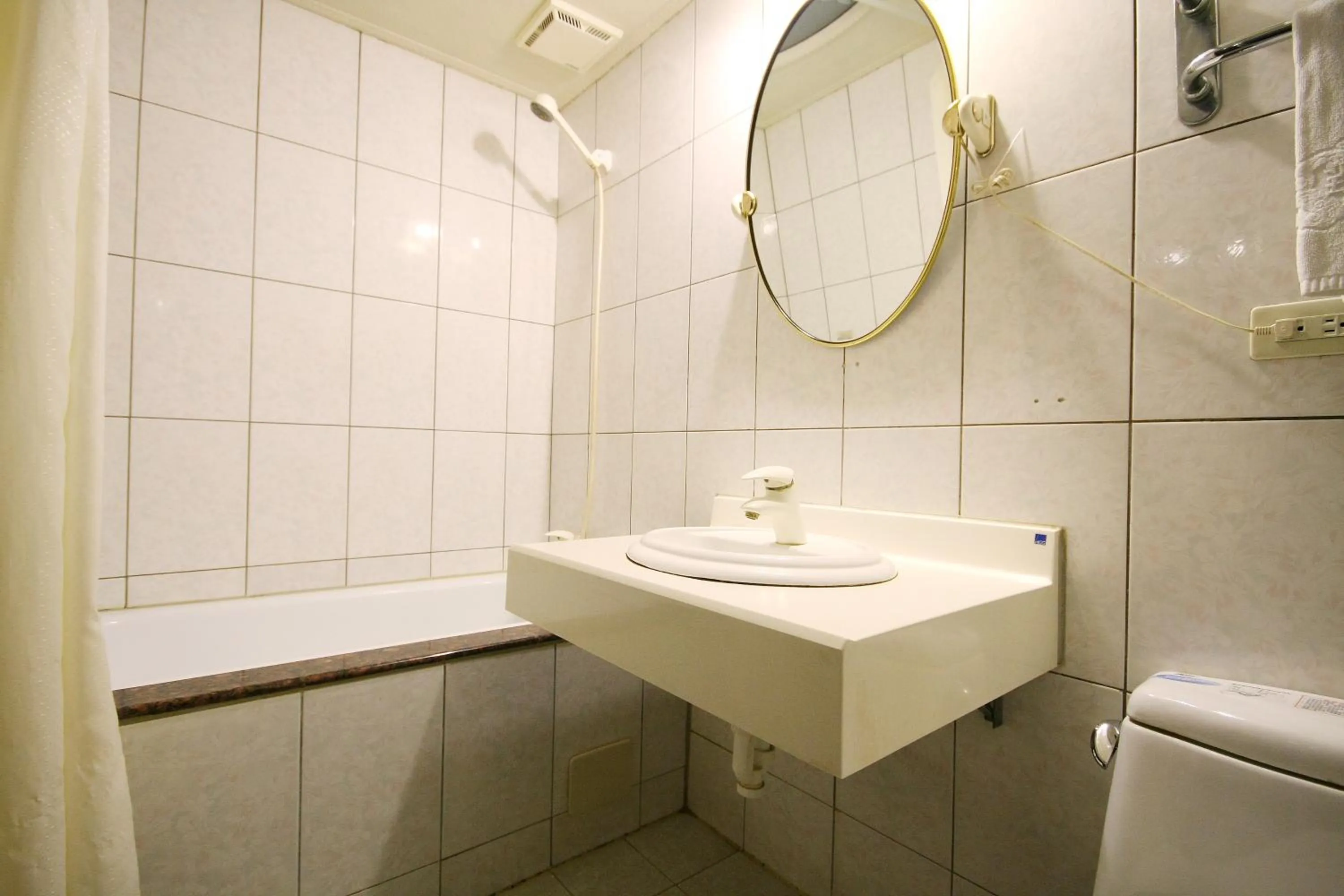 Bathroom in Wang Fu Hotel