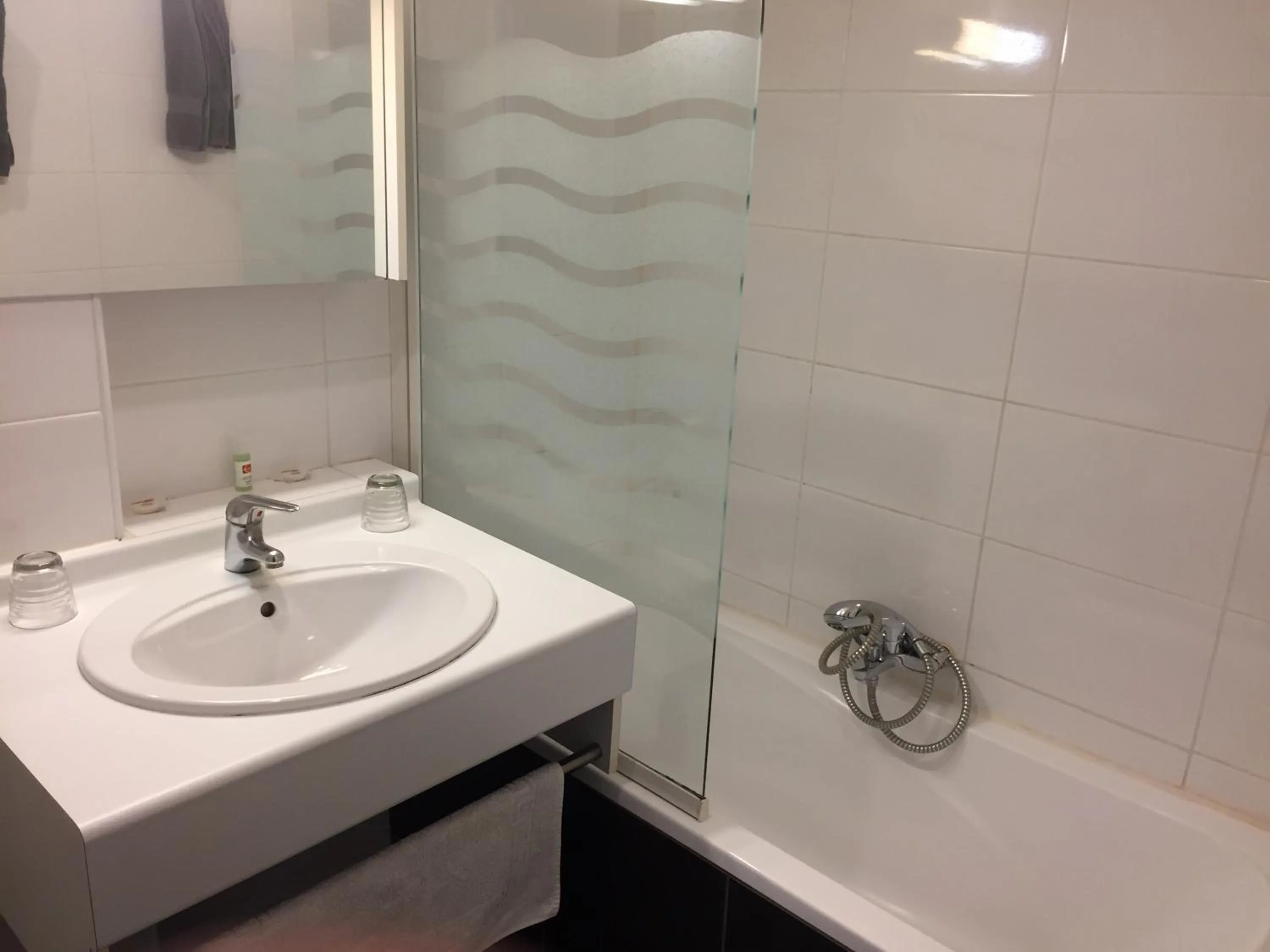 Bathroom in Hôtel du Sud Vieux Port