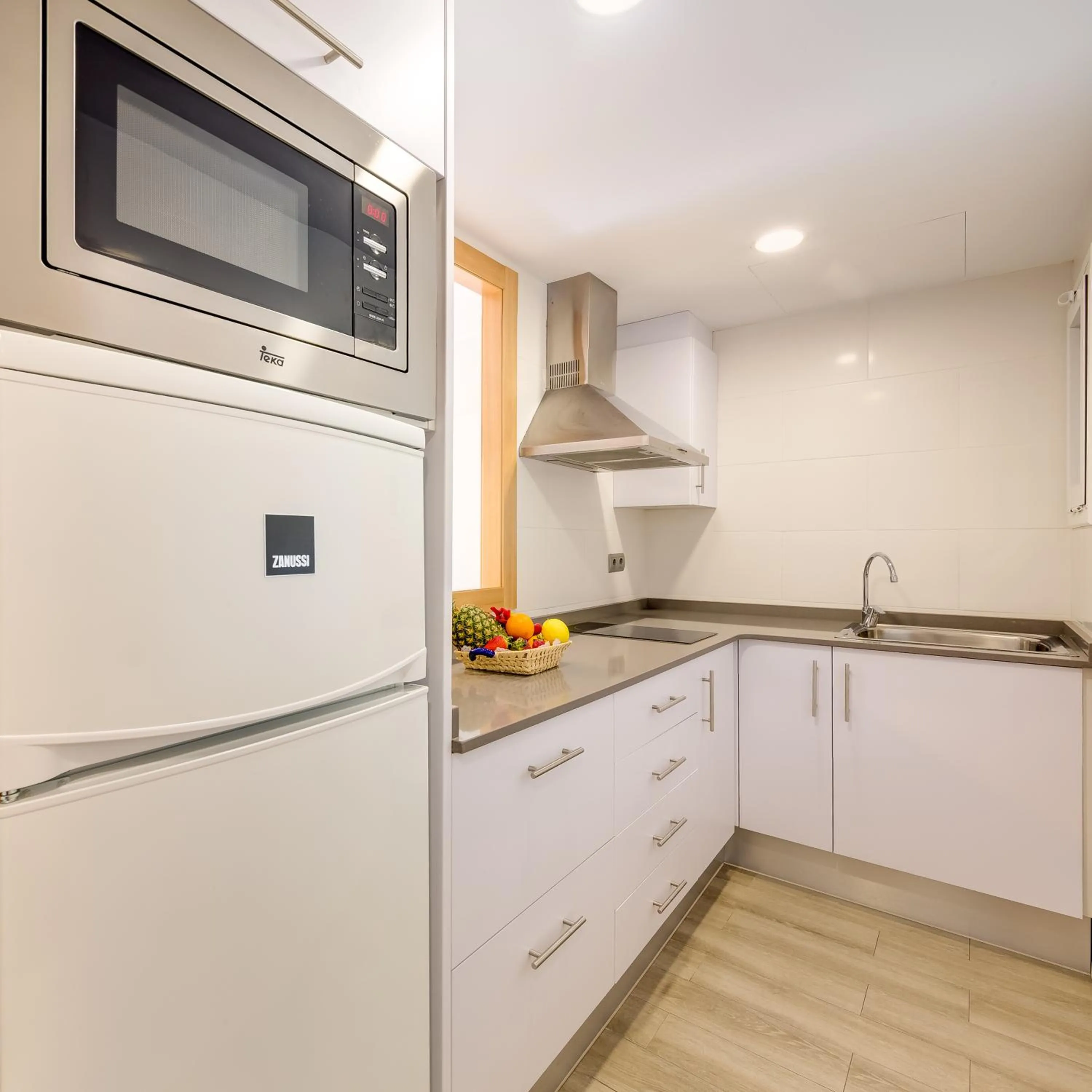 Kitchen or kitchenette in Aparthotel Solifemar