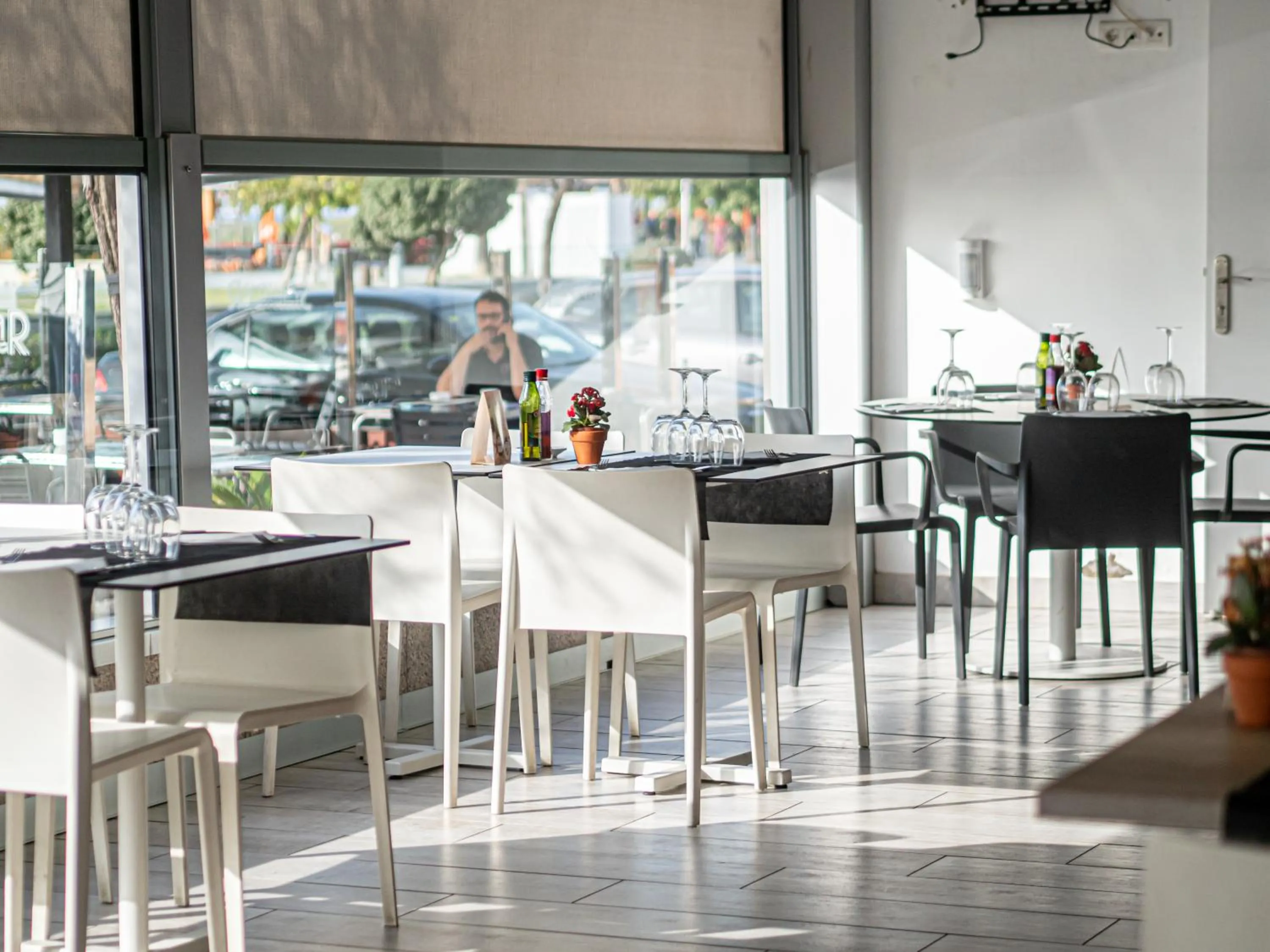 Restaurant/places to eat in Aparthotel Solifemar