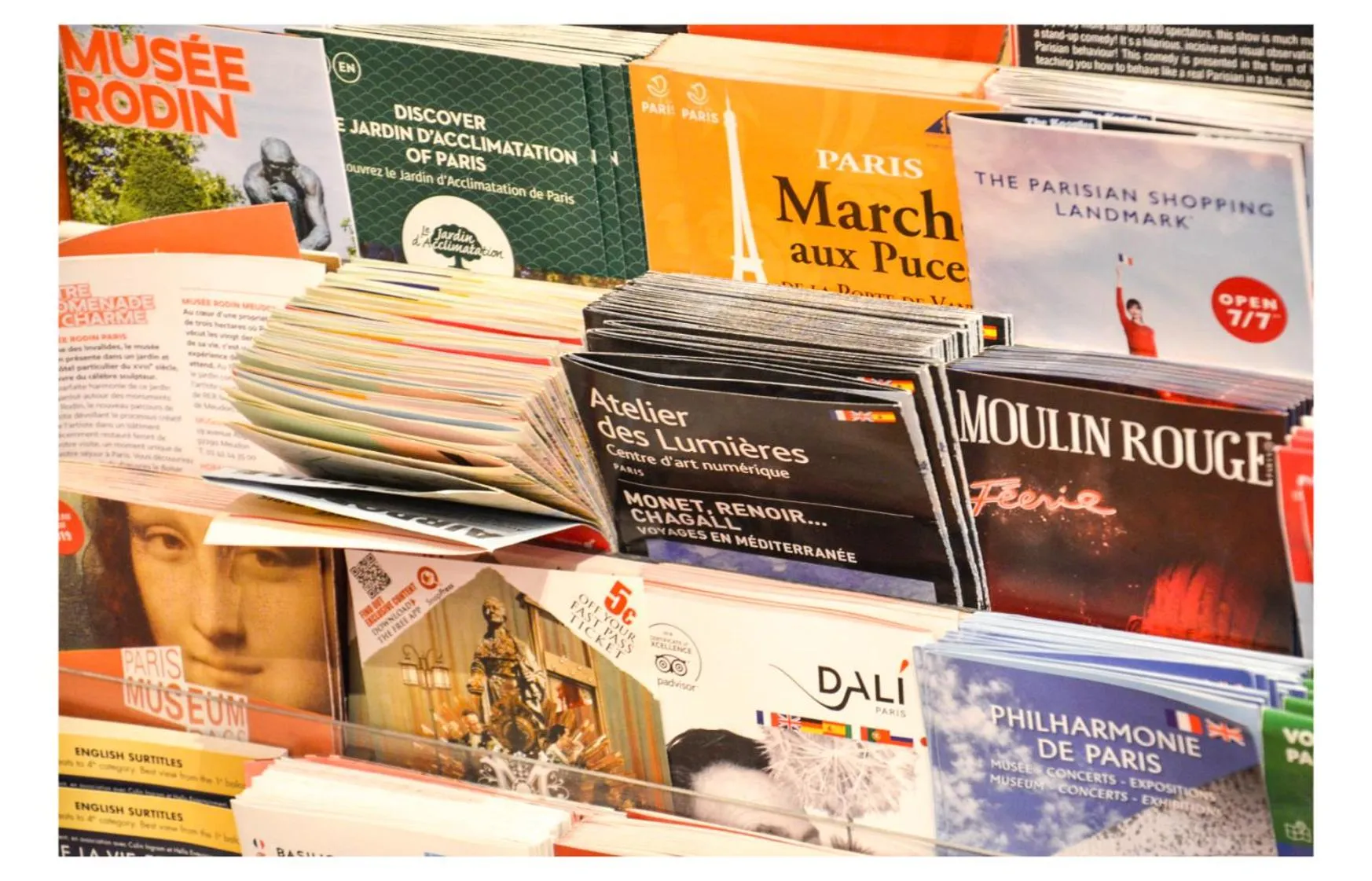 Logo/Certificate/Sign in Hôtel De La Perdrix Rouge