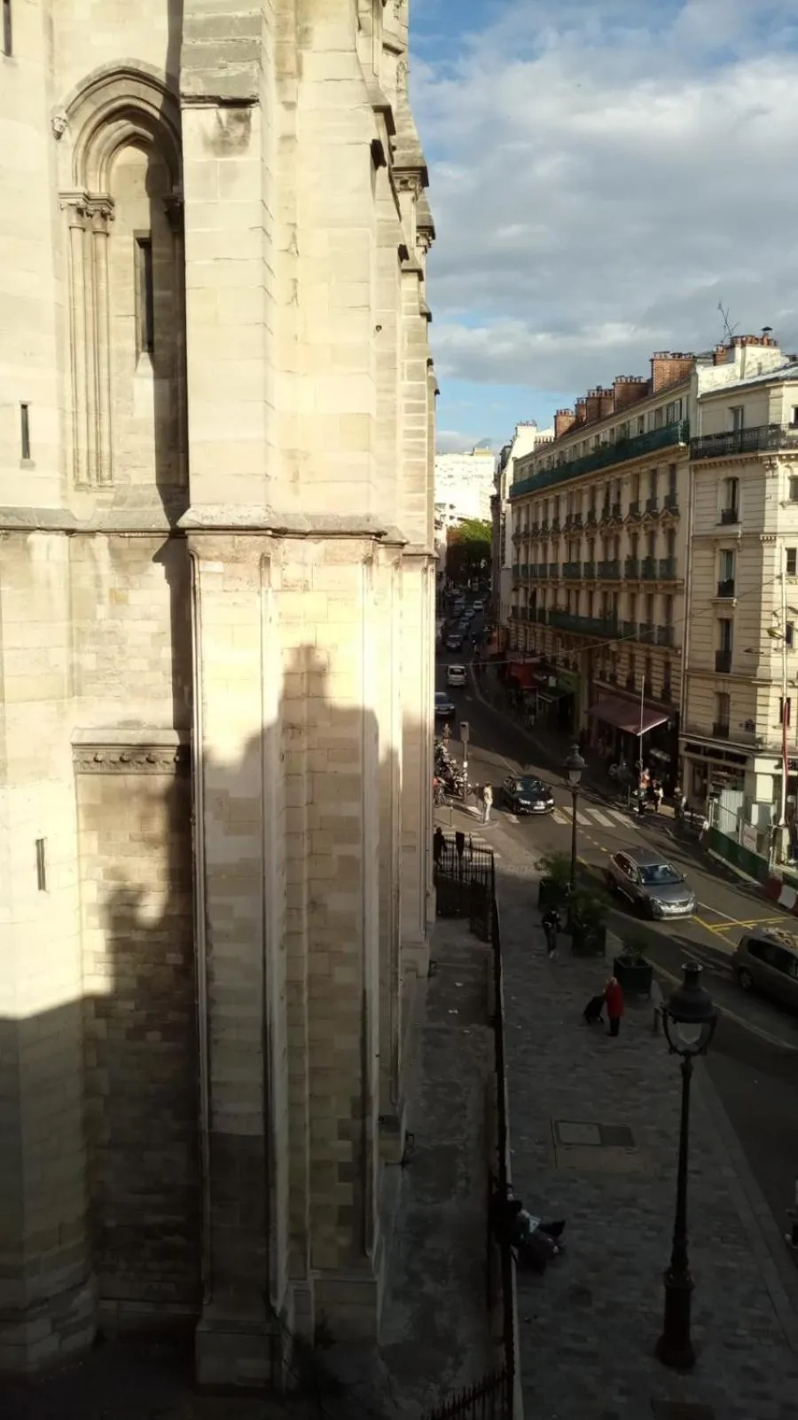 City view in Hôtel De La Perdrix Rouge