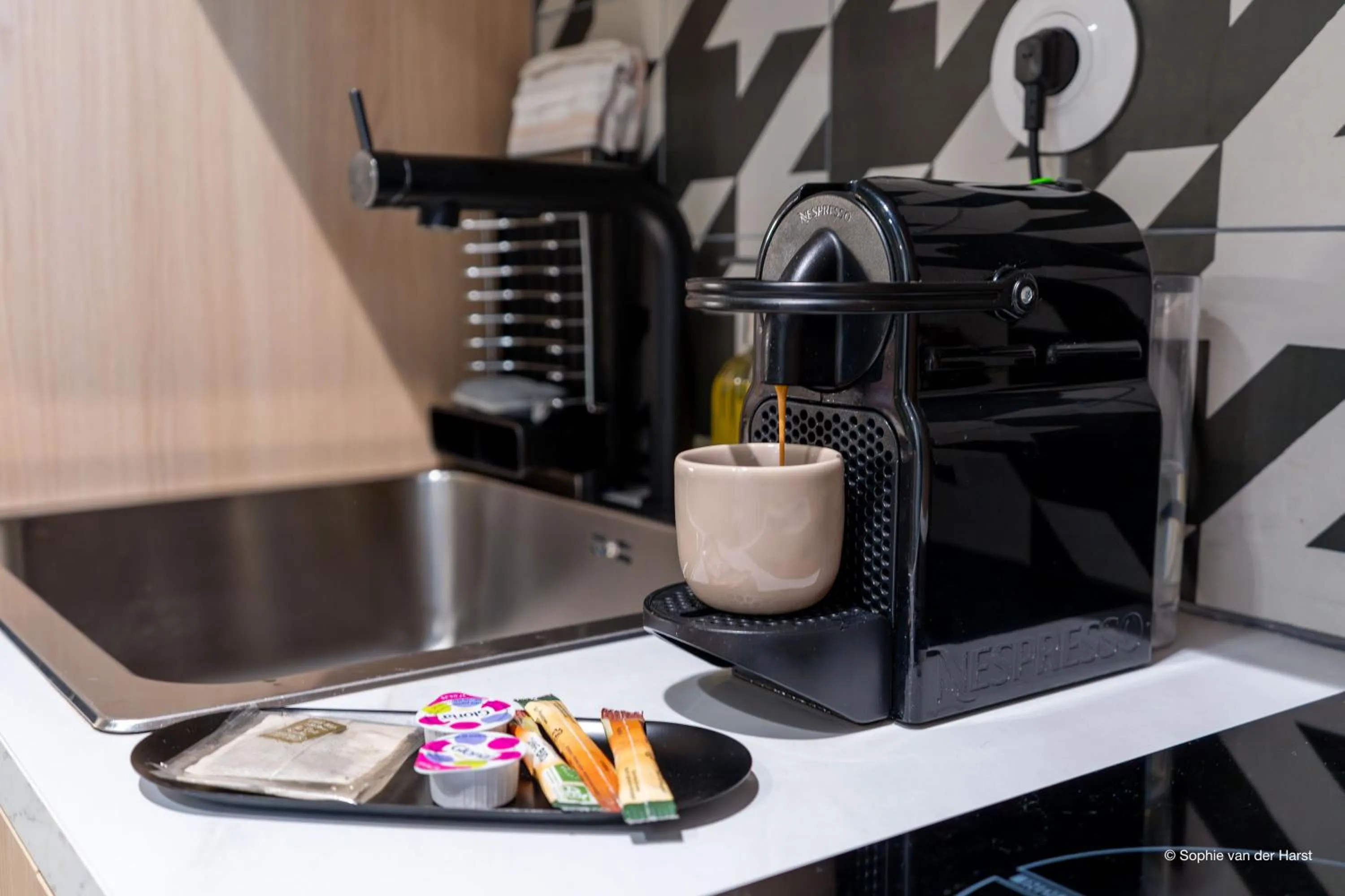 Coffee/tea facilities in Hotel Aparthotel AMMI Nice Lafayette
