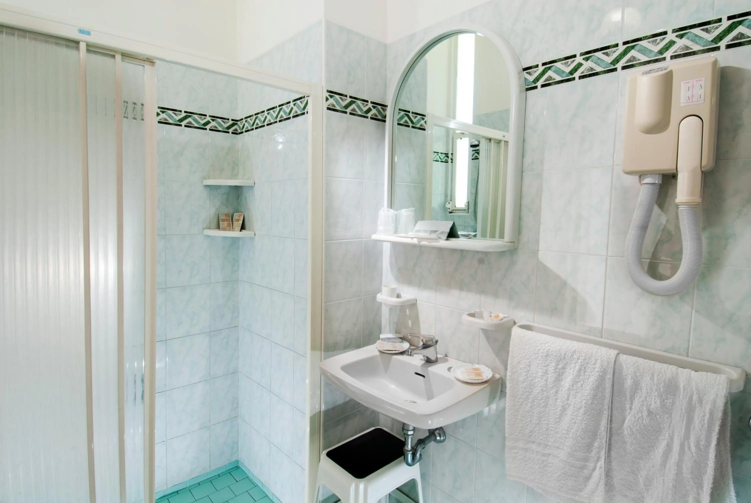 Shower in Hotel caesar