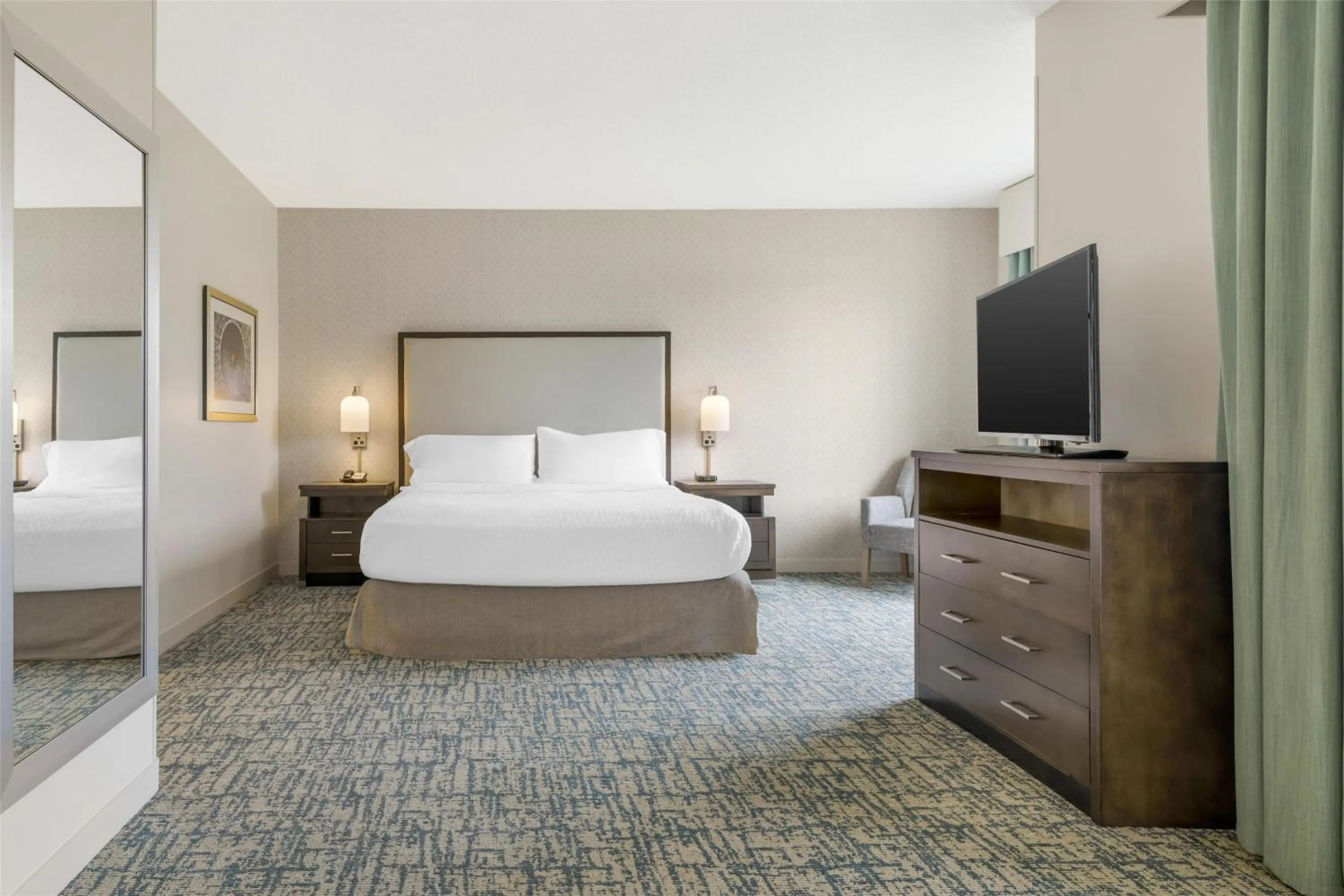 Bedroom, Bed in Homewood Suites By Hilton Schenectady
