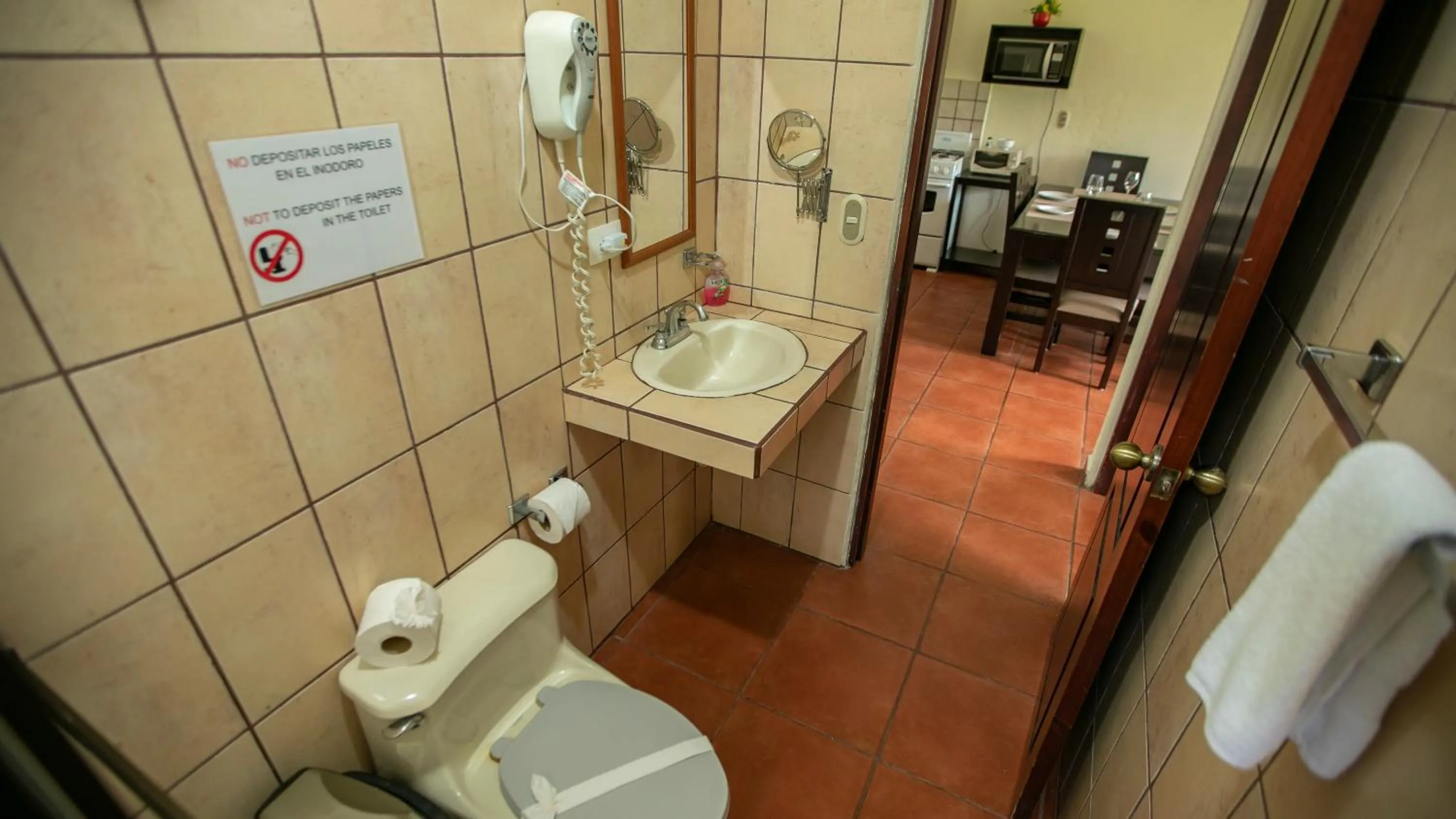 Bathroom in Condo's Vista Al Volcan