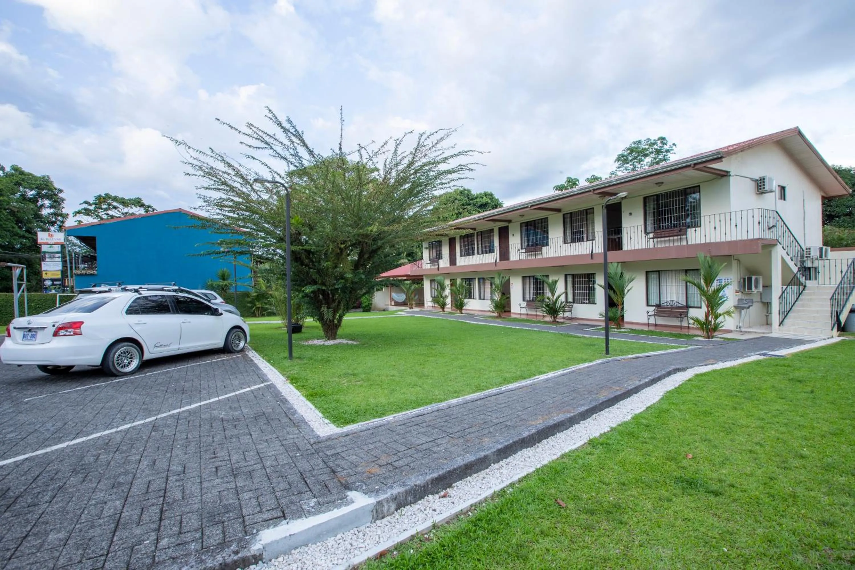 Garden in Condo's Vista Al Volcan