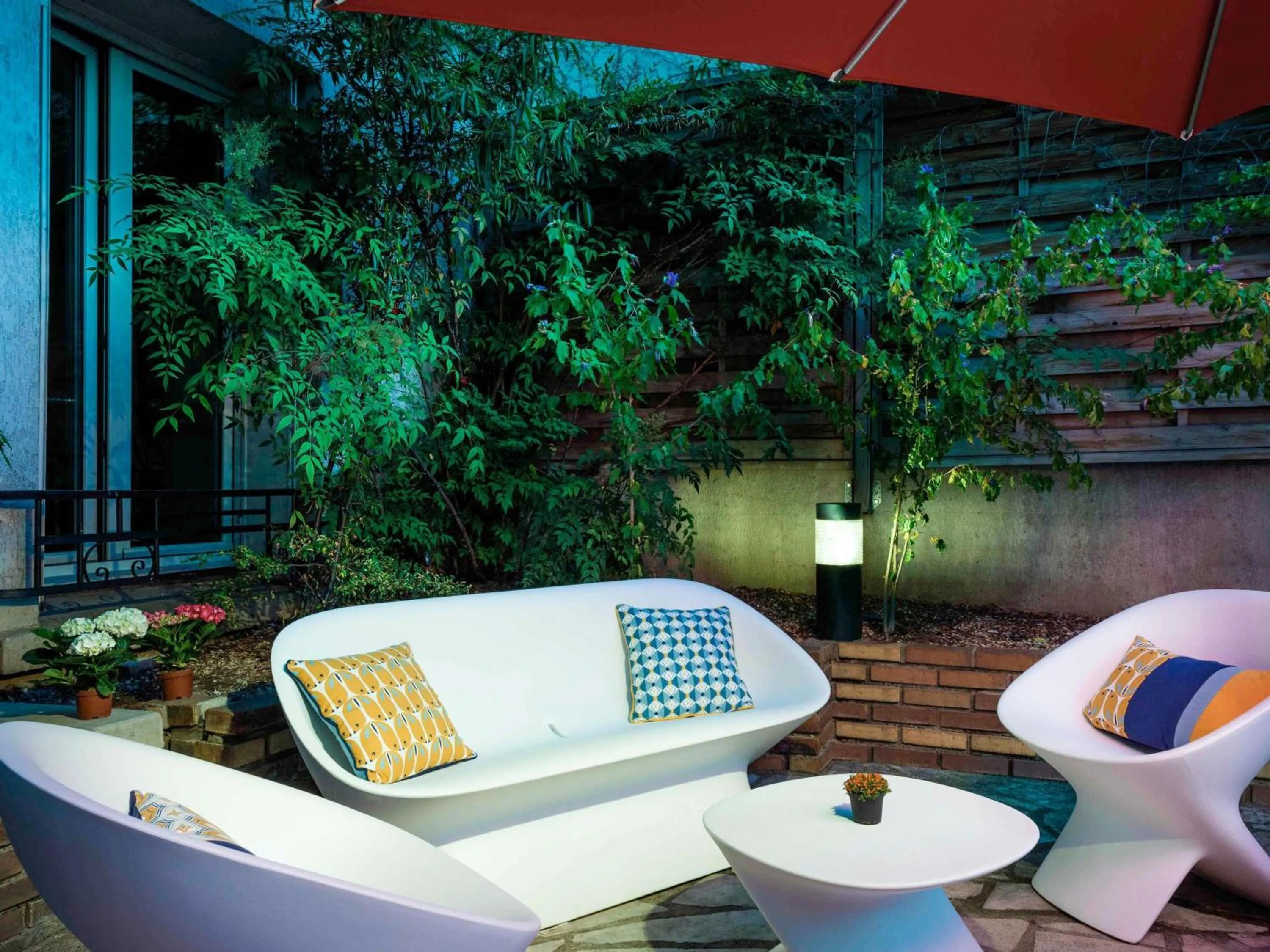 Property building in ibis Styles Asnieres Centre