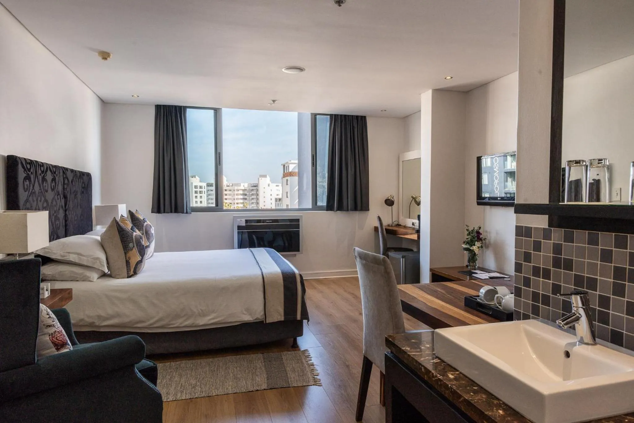 Bedroom, Bed in Newkings Boutique Hotel