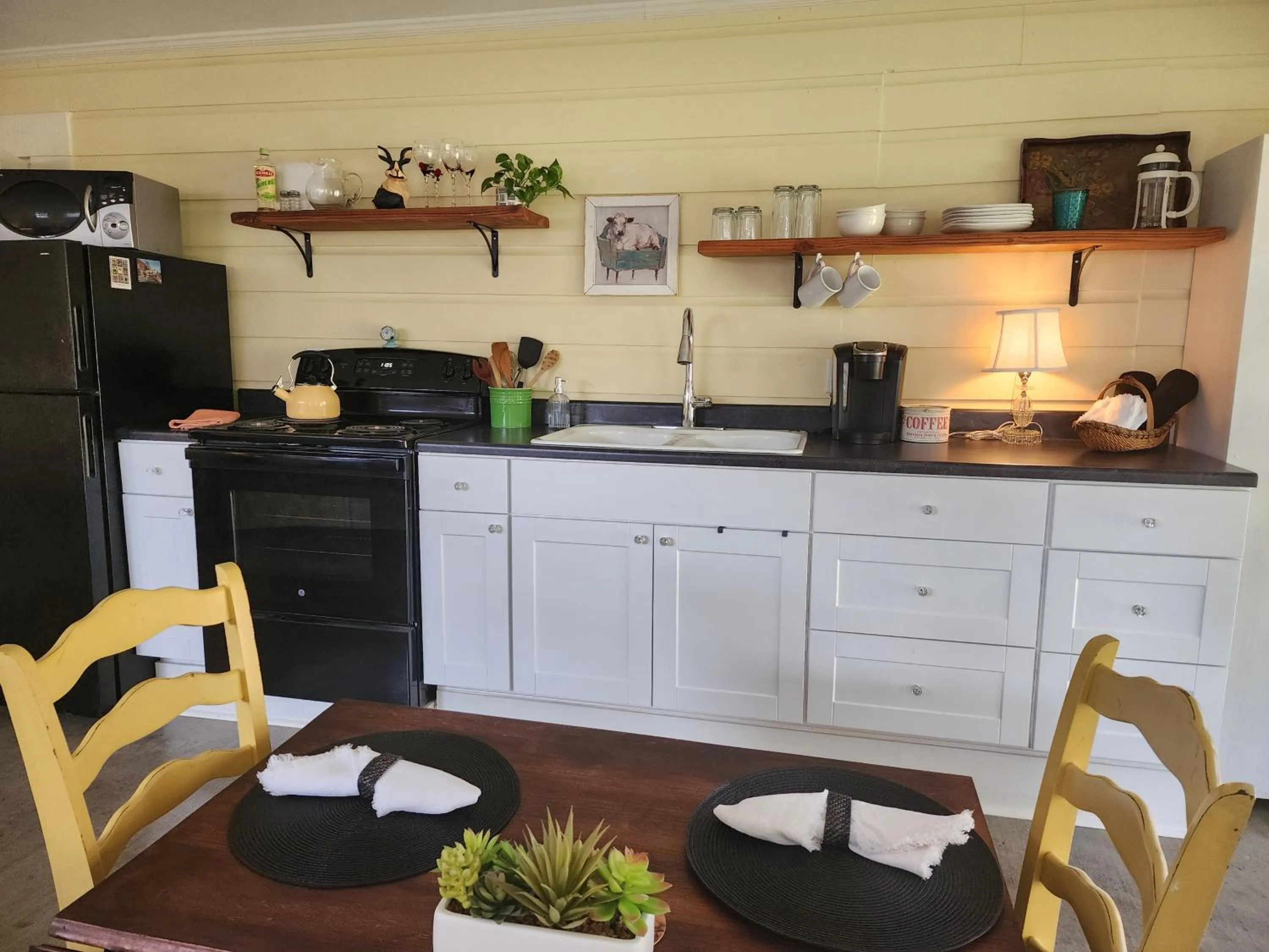 kitchen in Rosemont B&B Cottages