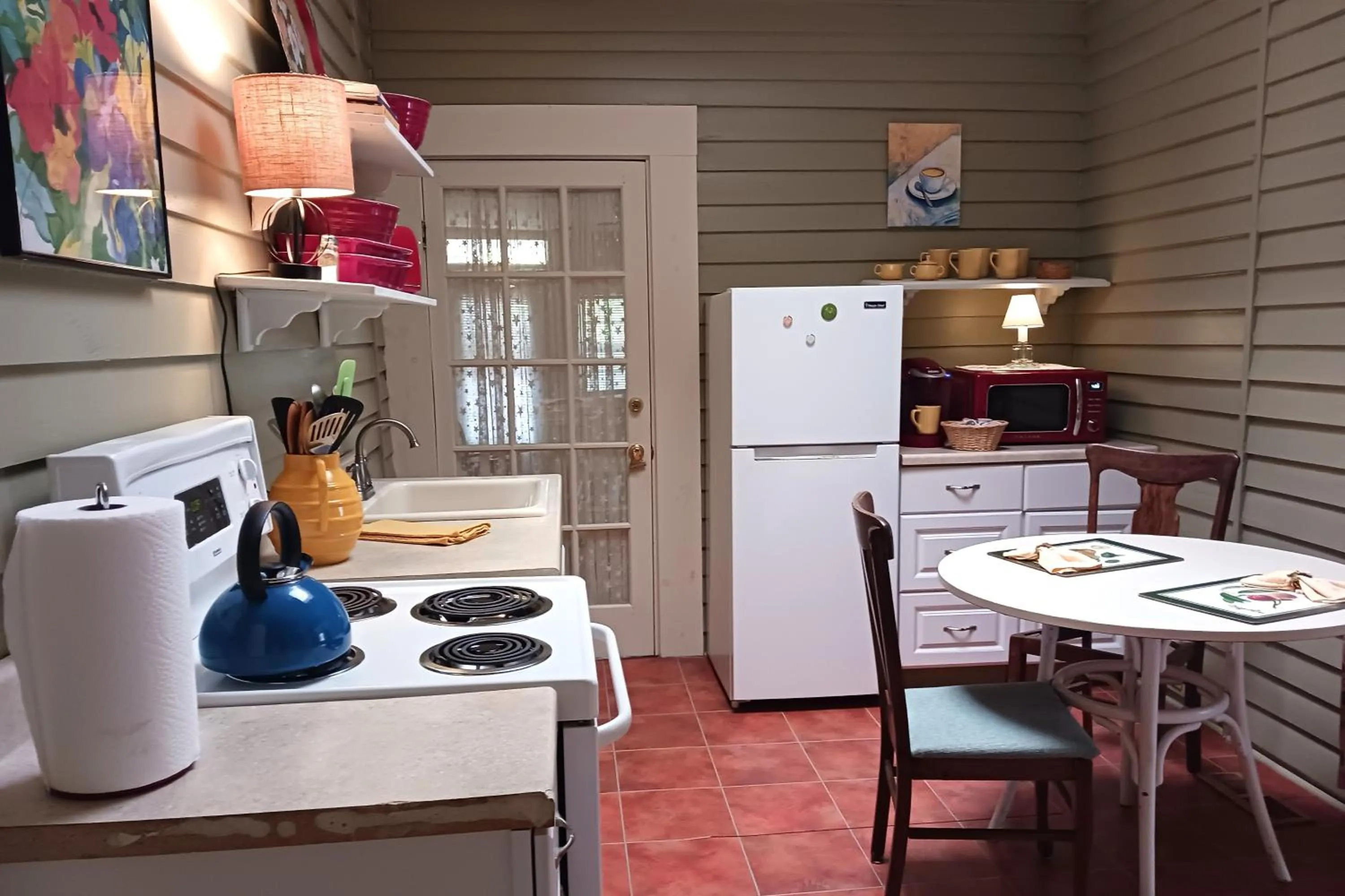 Kitchen or kitchenette in Rosemont B&B Cottages