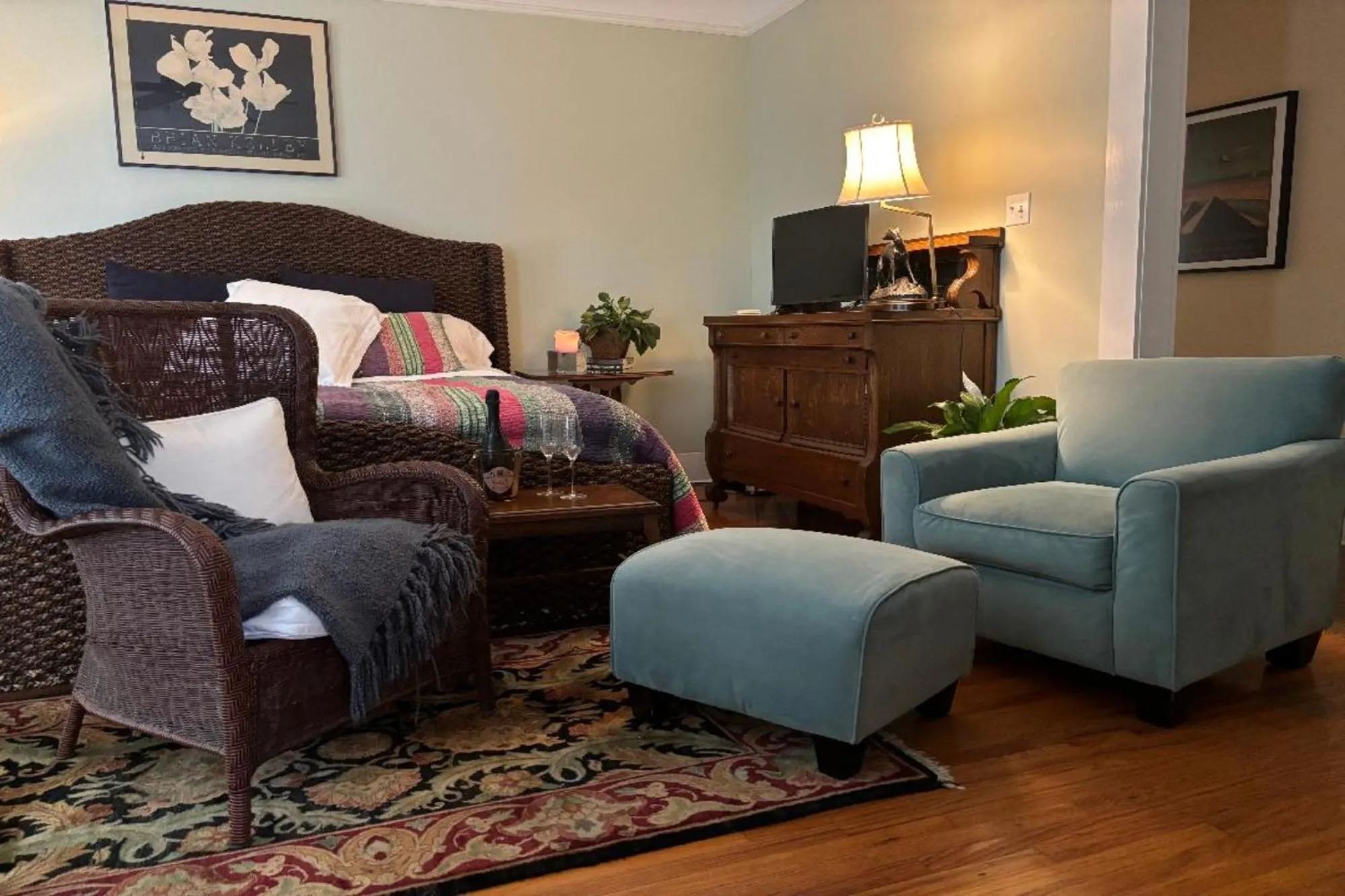 Seating area in Rosemont B&B Cottages