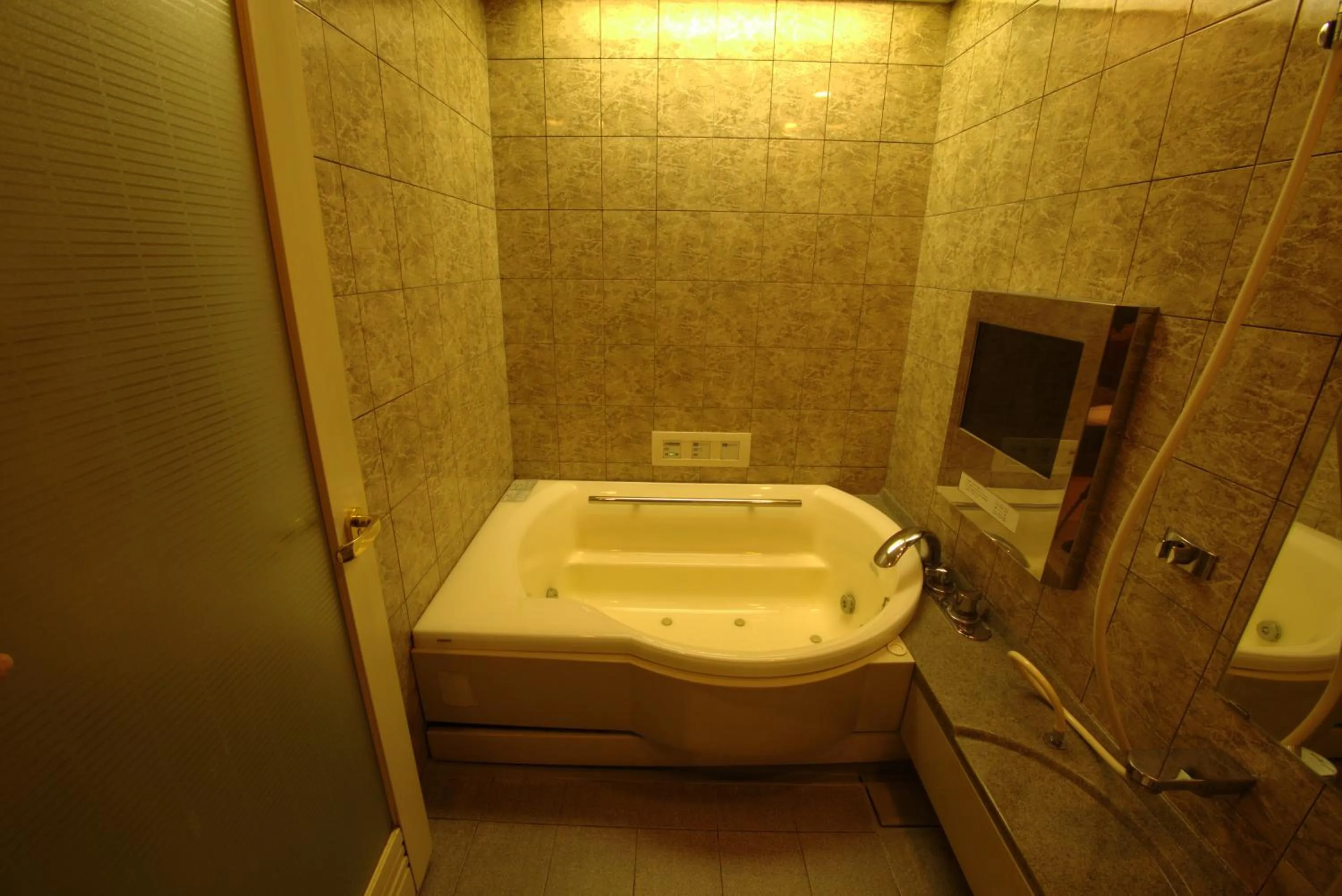 Hotel Allure (Adult Only)