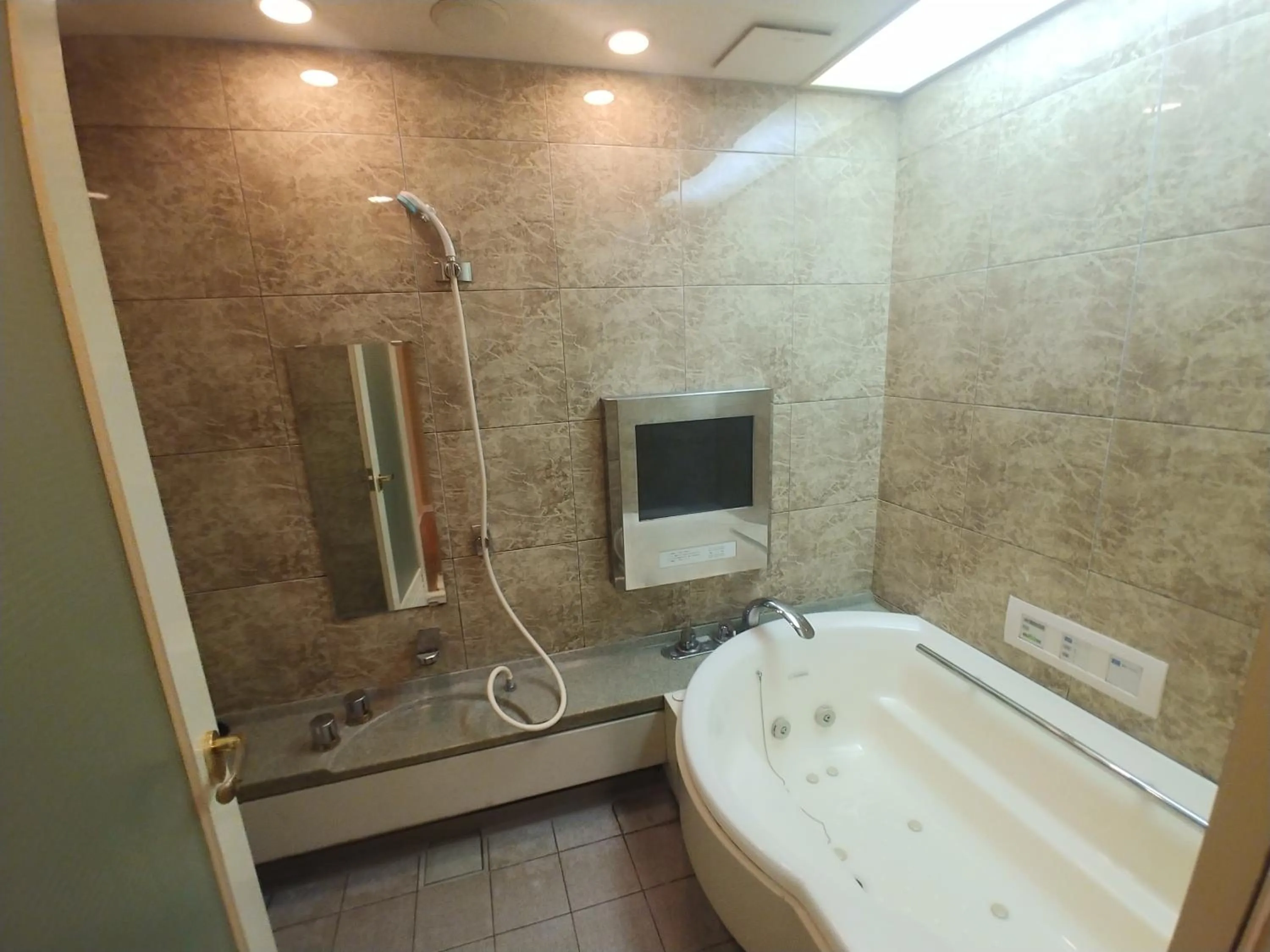 Hotel Allure (Adult Only)