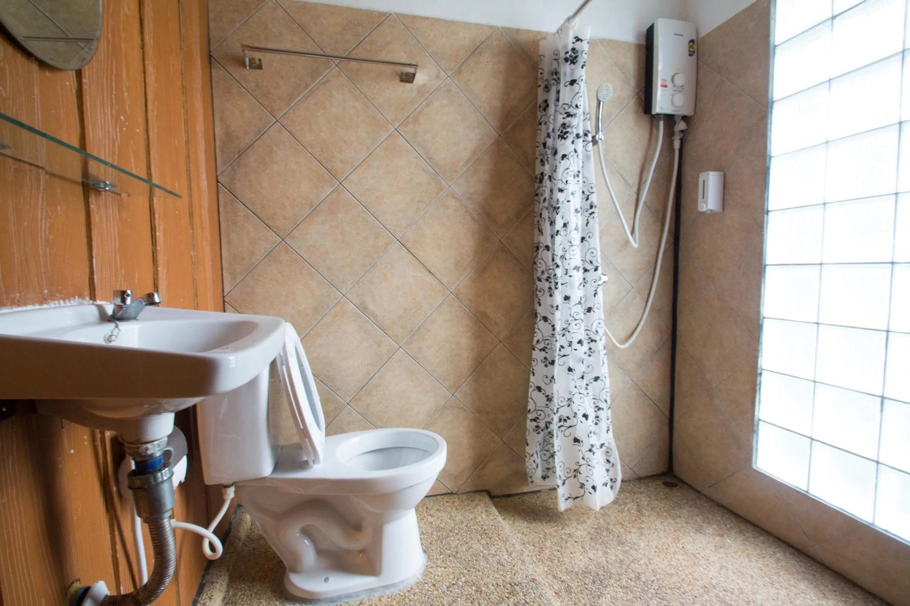 Tropical Garden Bungalow