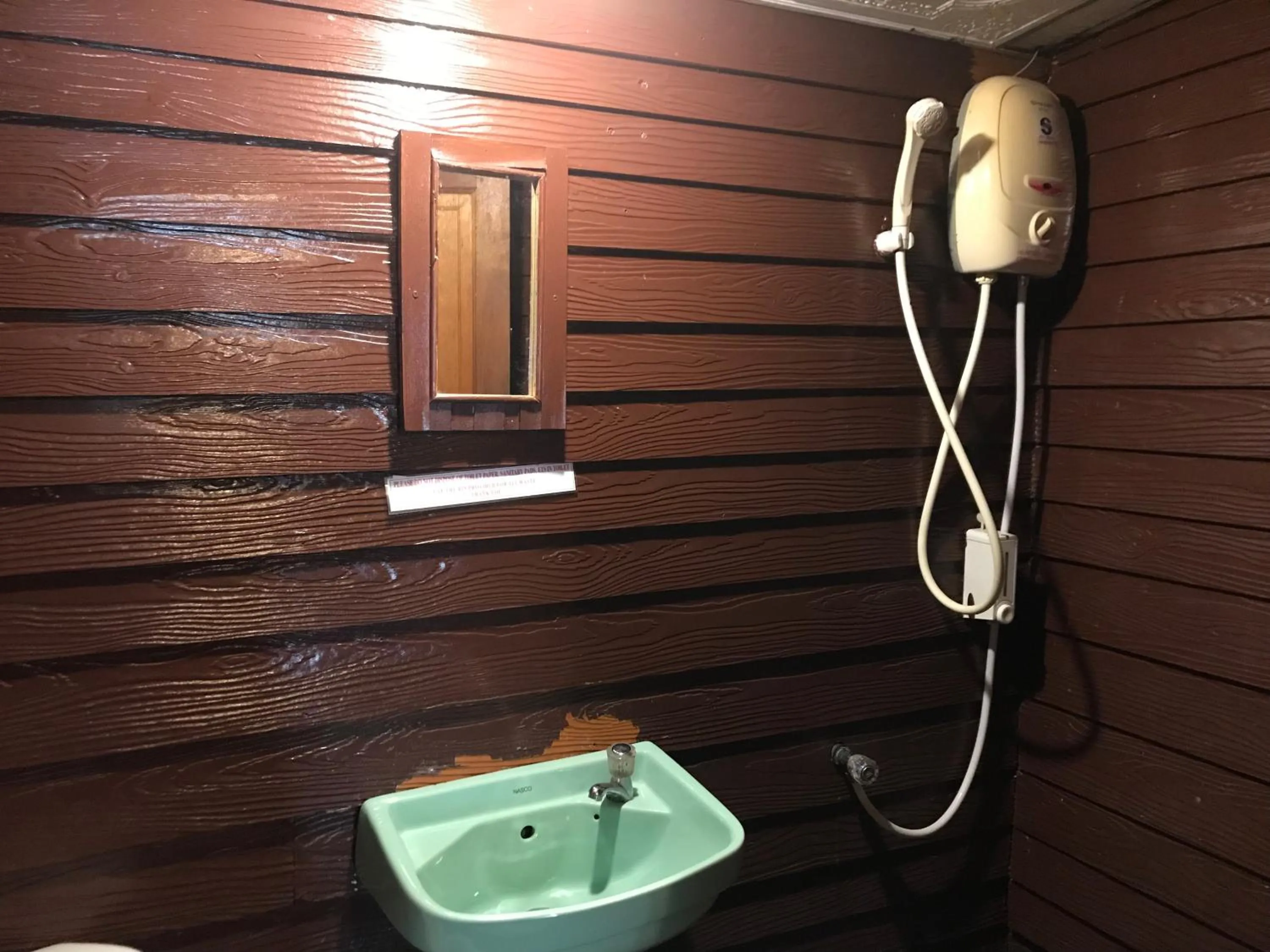 Tropical Garden Bungalow