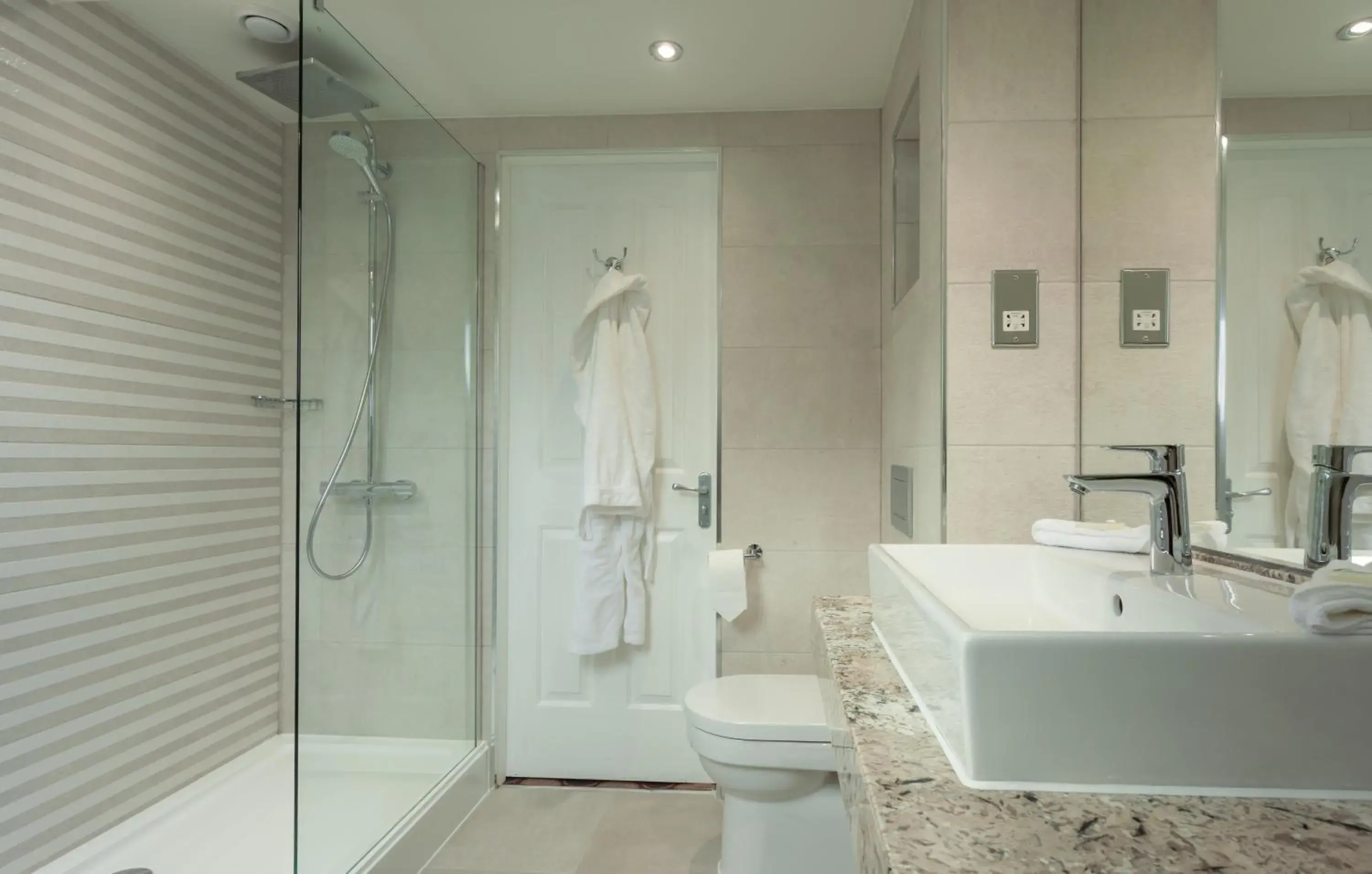 Penthouse Suite with Double Bed in Holiday Inn - Glasgow - City Ctr Theatreland by IHG Penthouse Suite with Double Bed in Holiday Inn - Glasgow - City Ctr Theatreland by IHG