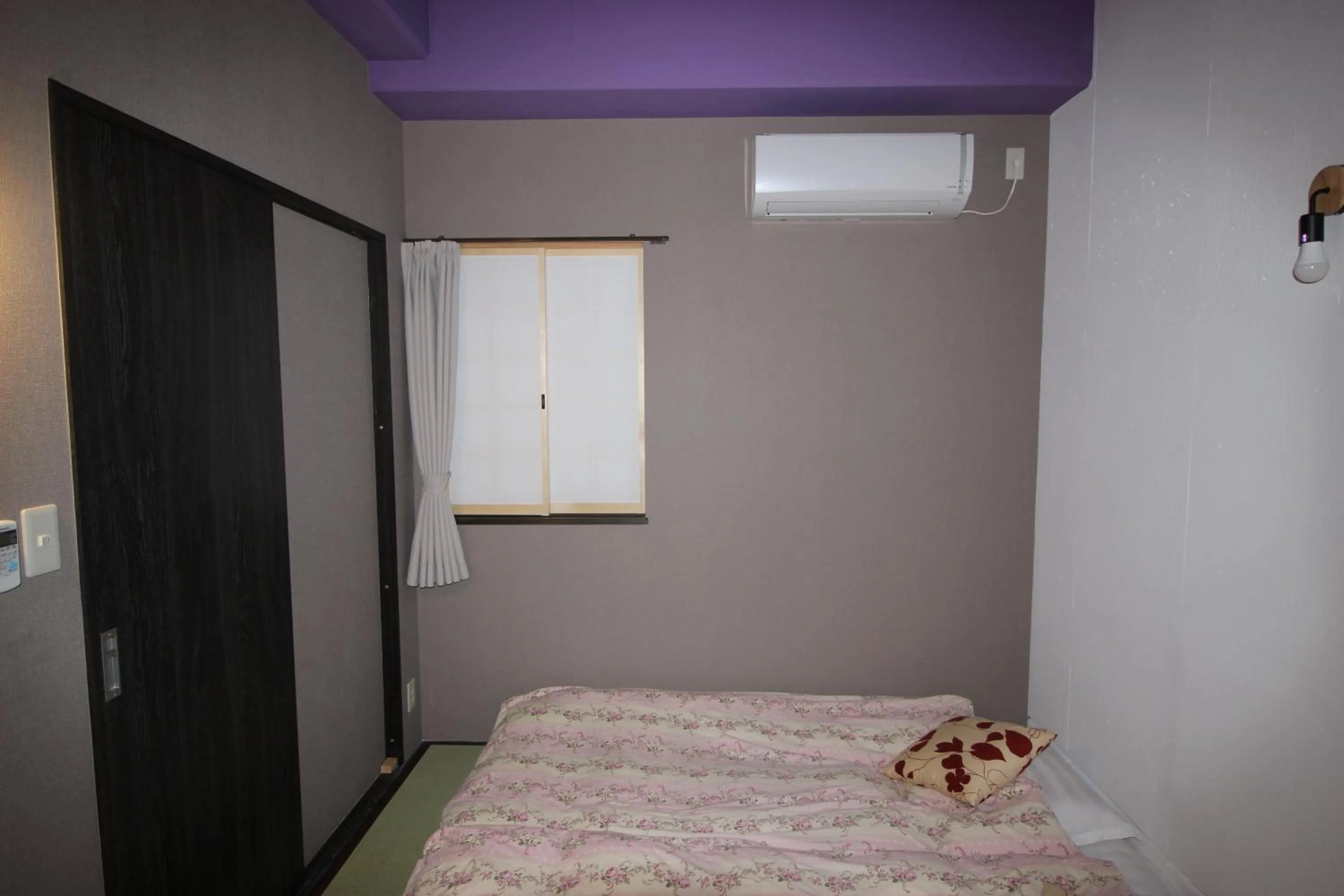 Bed in Osaka Nakayama Guesthouse