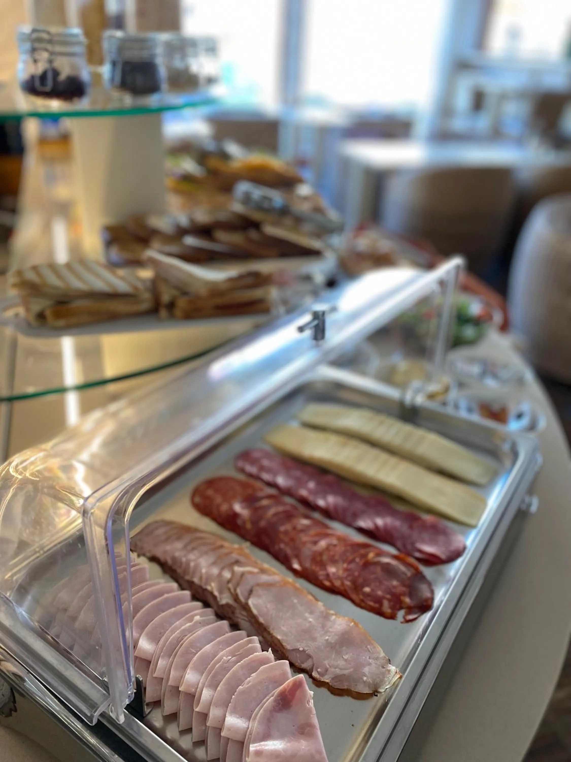 Buffet breakfast in Hotel MAGISTR Vsetín